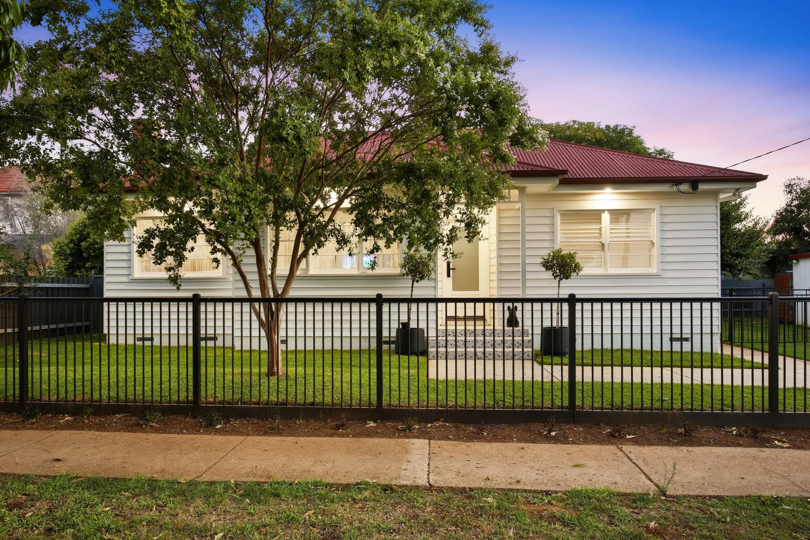 Additional image 19 of 2 Charleville Road, Turvey Park NSW 2650