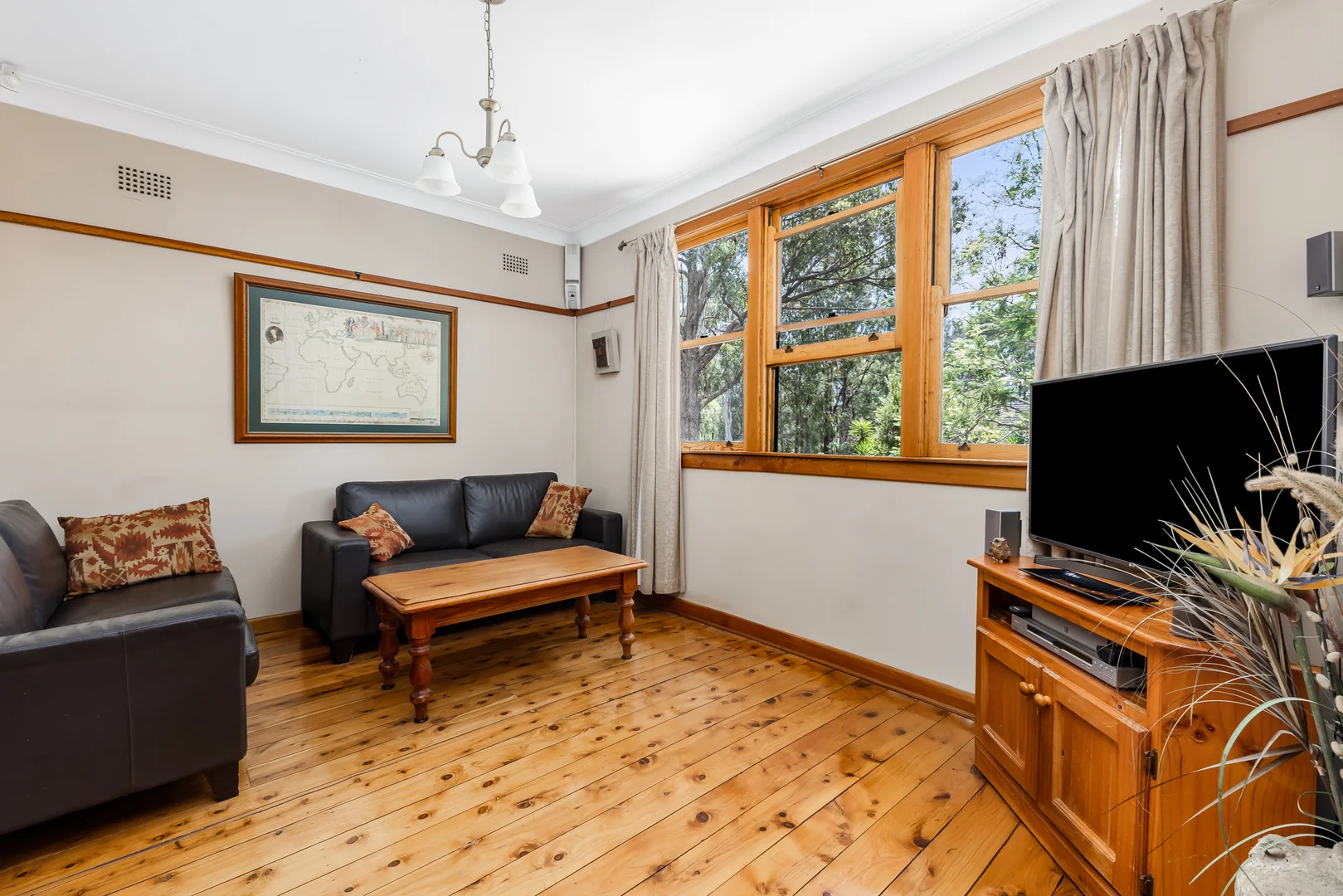 Additional image 2 of 16 Fourth Avenue, Seven Hills NSW 2147