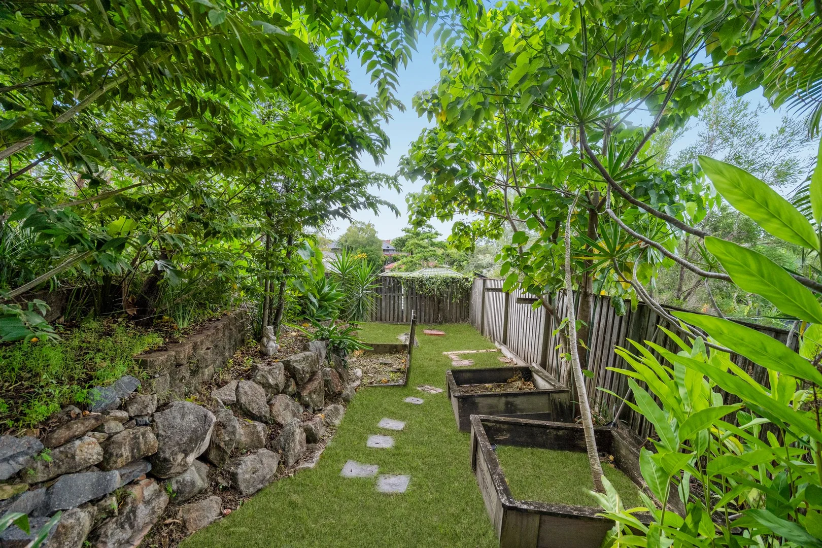 Additional image 16 of 2/3 Whitely Circuit, Maudsland QLD 4210