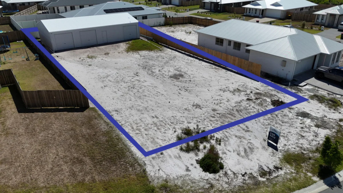 Additional image 2 of 12 Flame Tree Drive, Burrum Heads QLD 4659