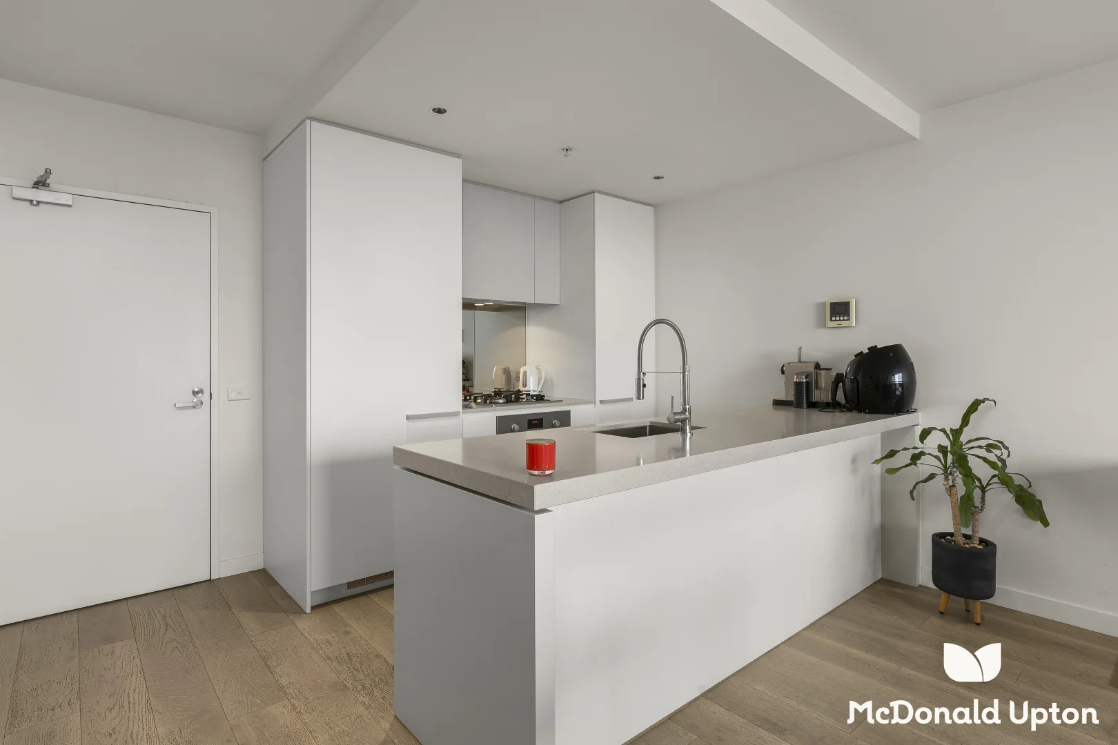 Additional image 4 of 907/19-21 Russell Street, Essendon VIC 3040