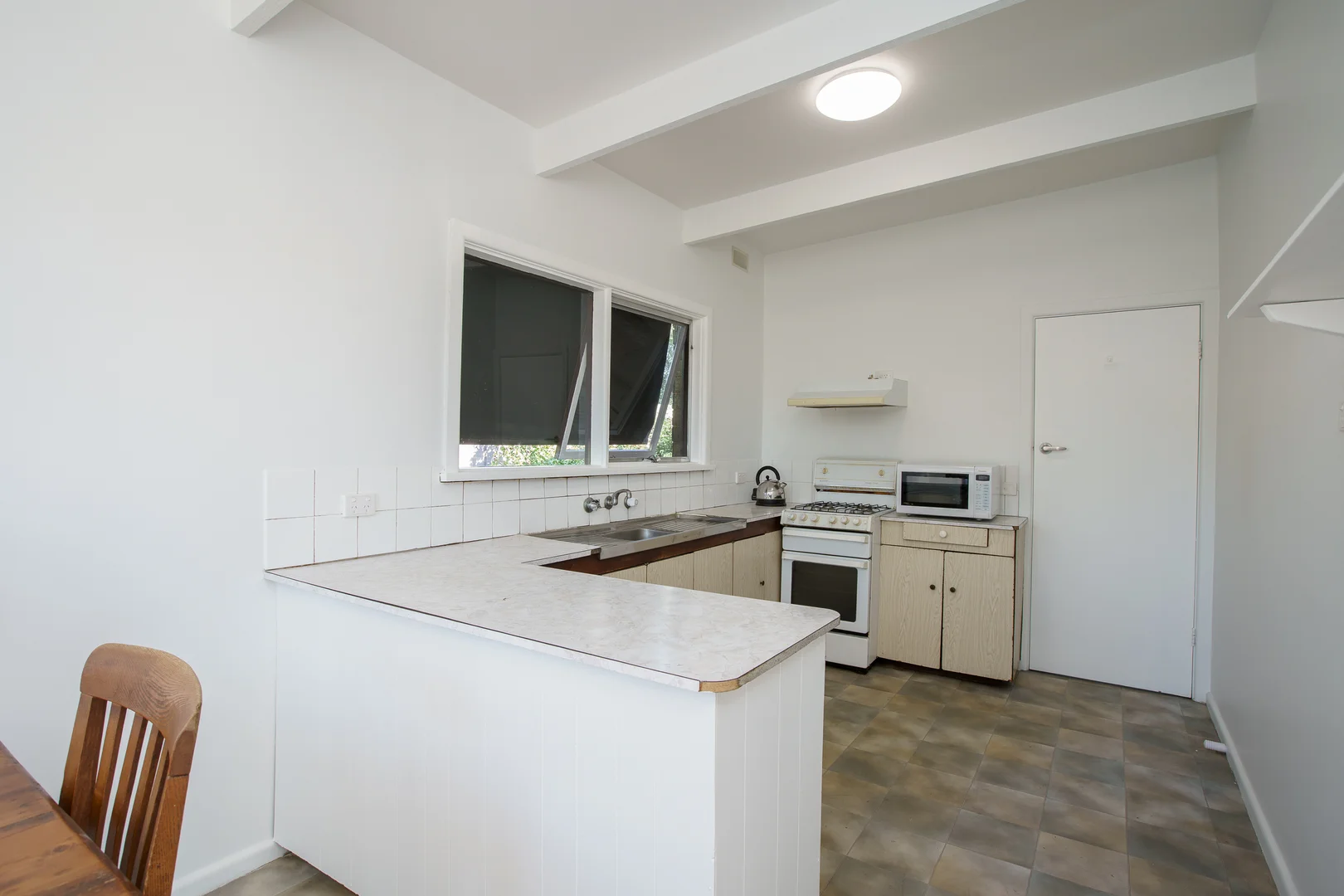 Additional image 3 of 327 Sutherland Street, Lavington NSW 2641