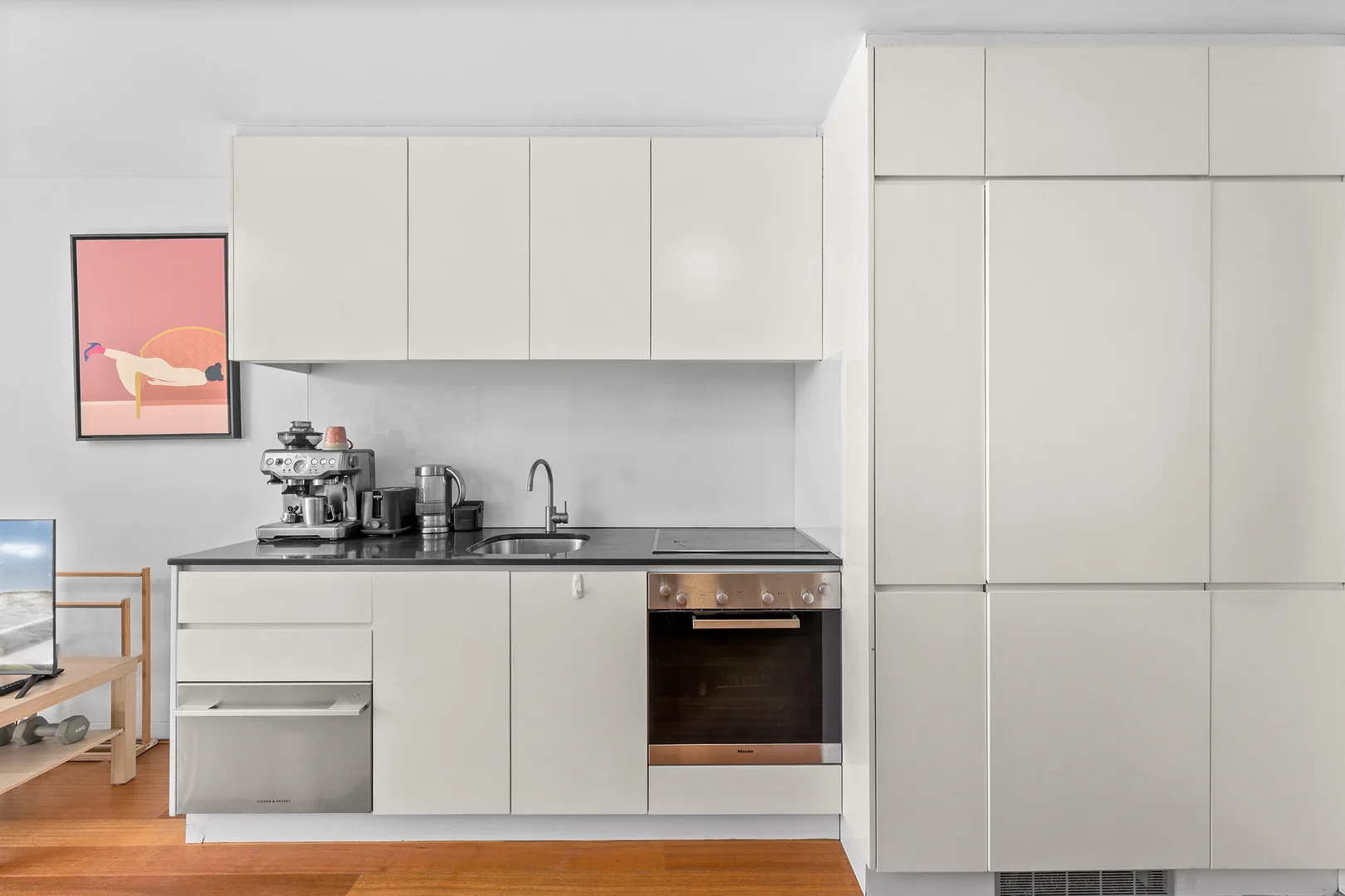 Additional image 5 of 64/50 Roslyn Gardens, Elizabeth Bay NSW 2011