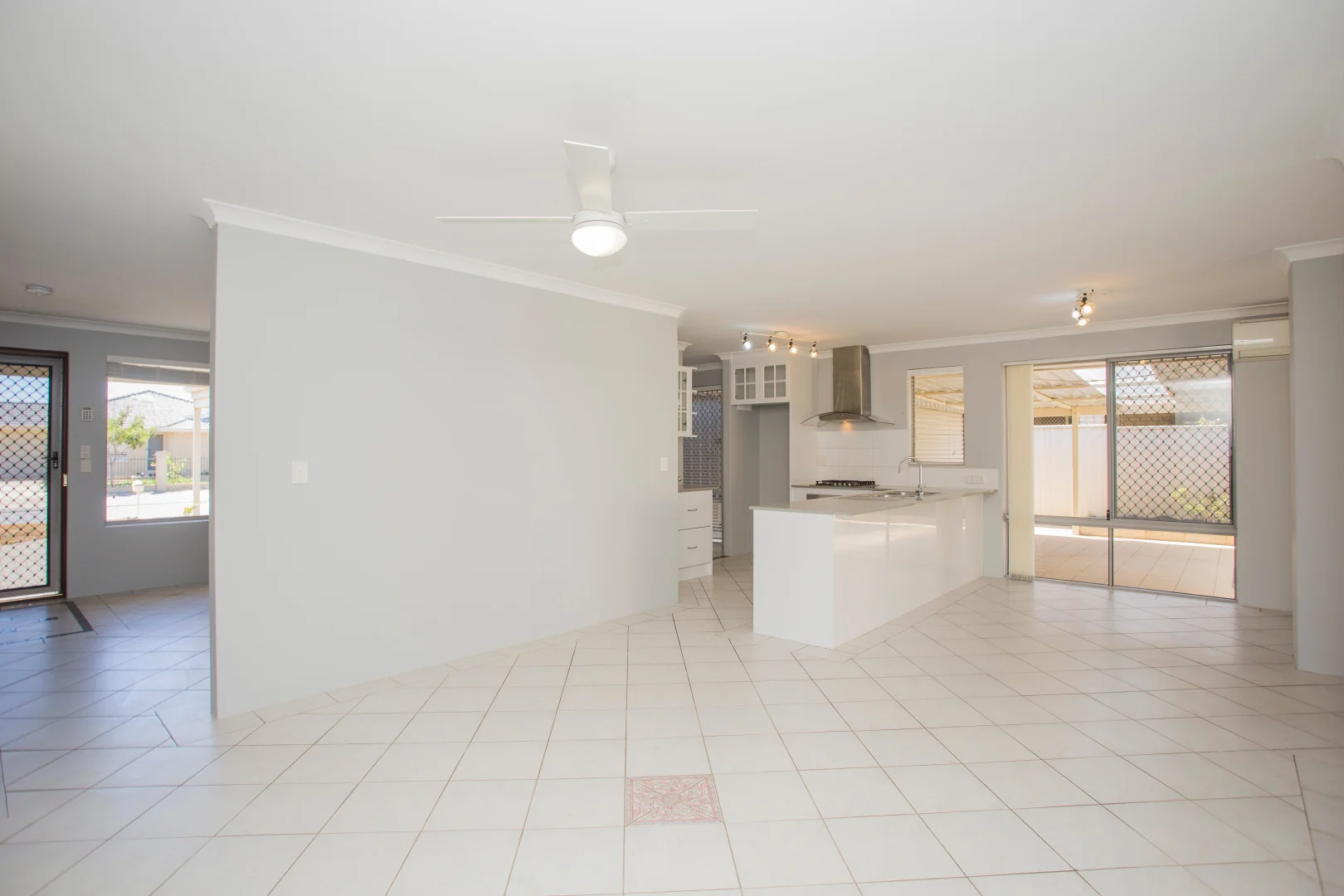 Additional image 4 of 28 Carpenteria Cres, Kenwick WA 6107