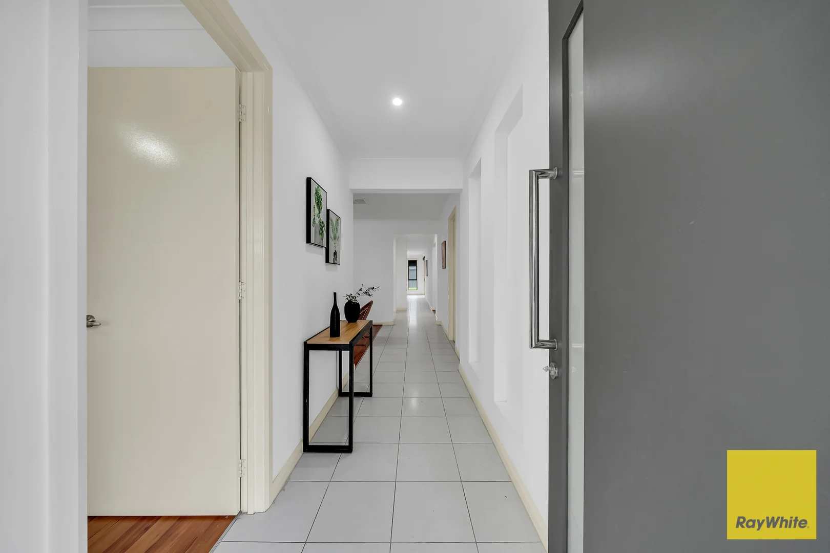 45 Cottesloe Boulevard, Tarneit VIC 3029 photo 2