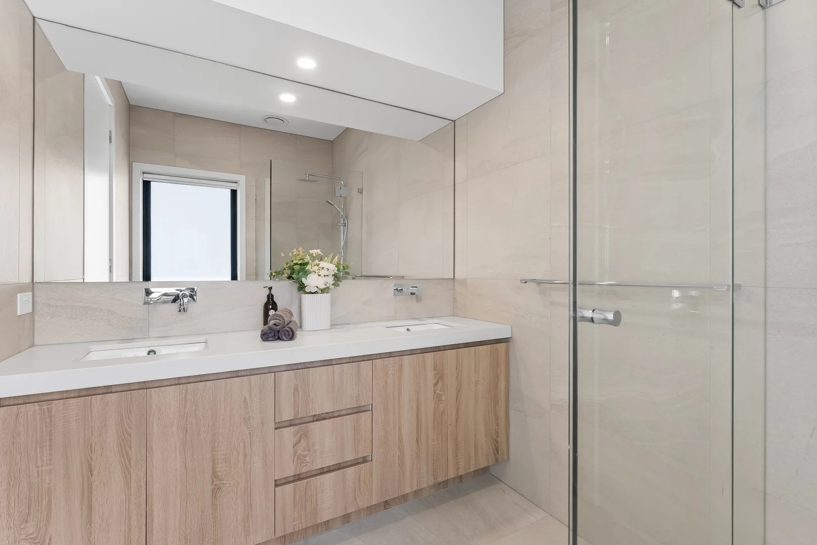 Additional image 13 of 2/7 Daly Street, Doncaster East VIC 3109