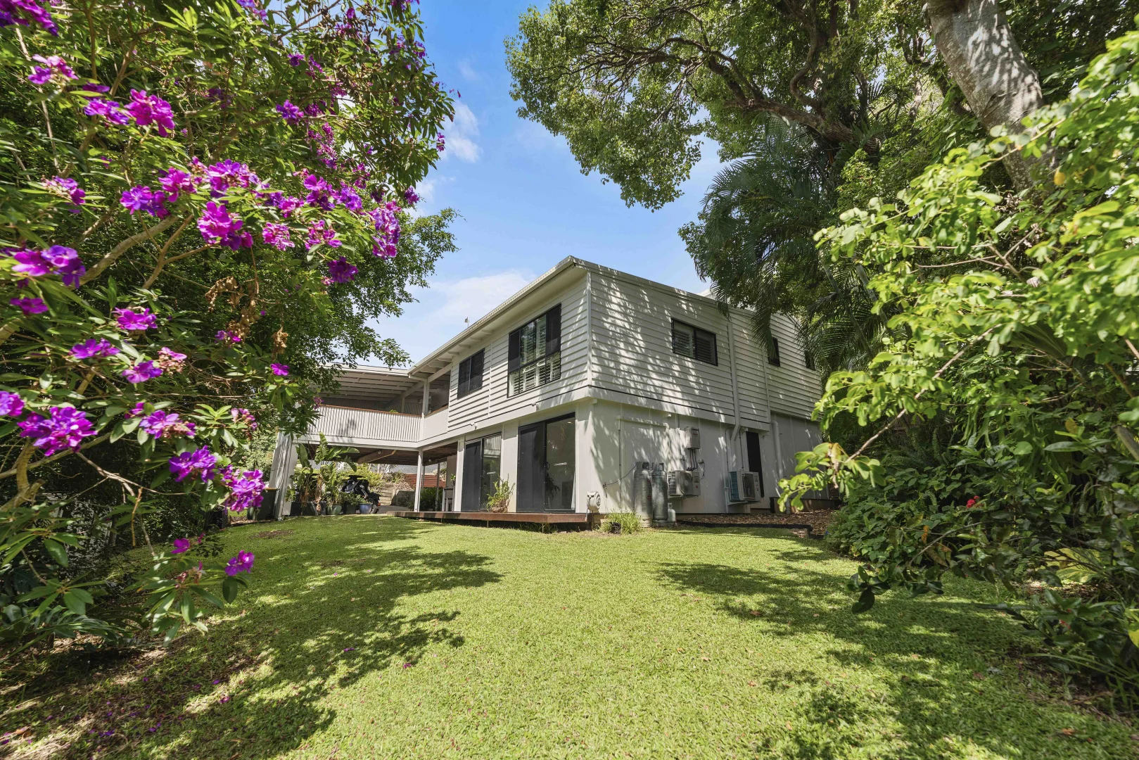 Additional image 27 of 129 K P Mcgrath Drive, Elanora QLD 4221