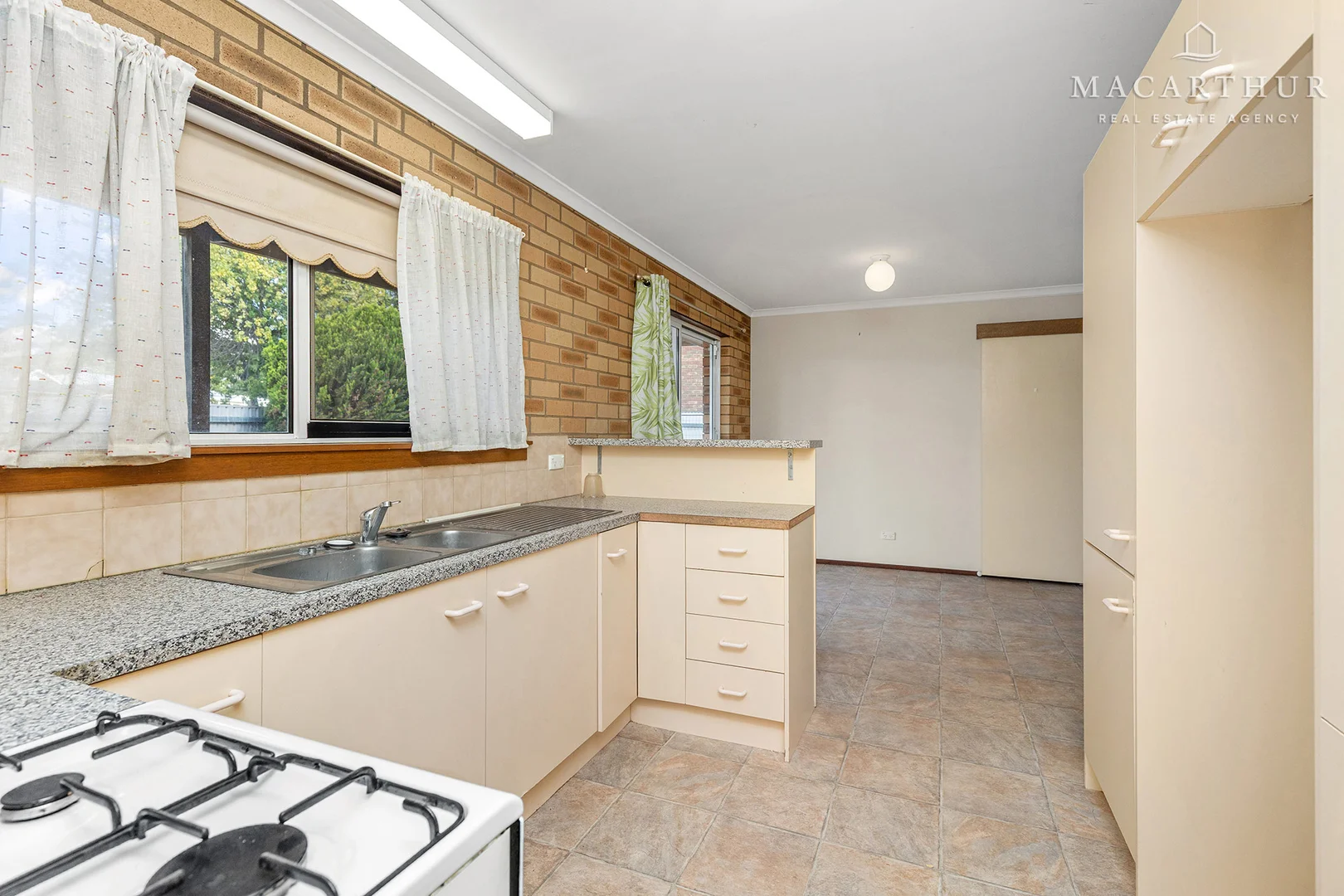 Additional image 8 of 5/47 Karoom Drive, Glenfield Park NSW 2650