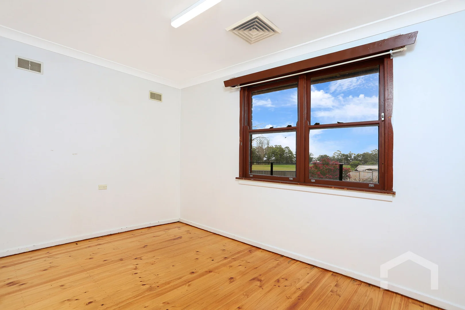 Additional image 7 of 26 Nauru Crescent, Lethbridge Park NSW 2770