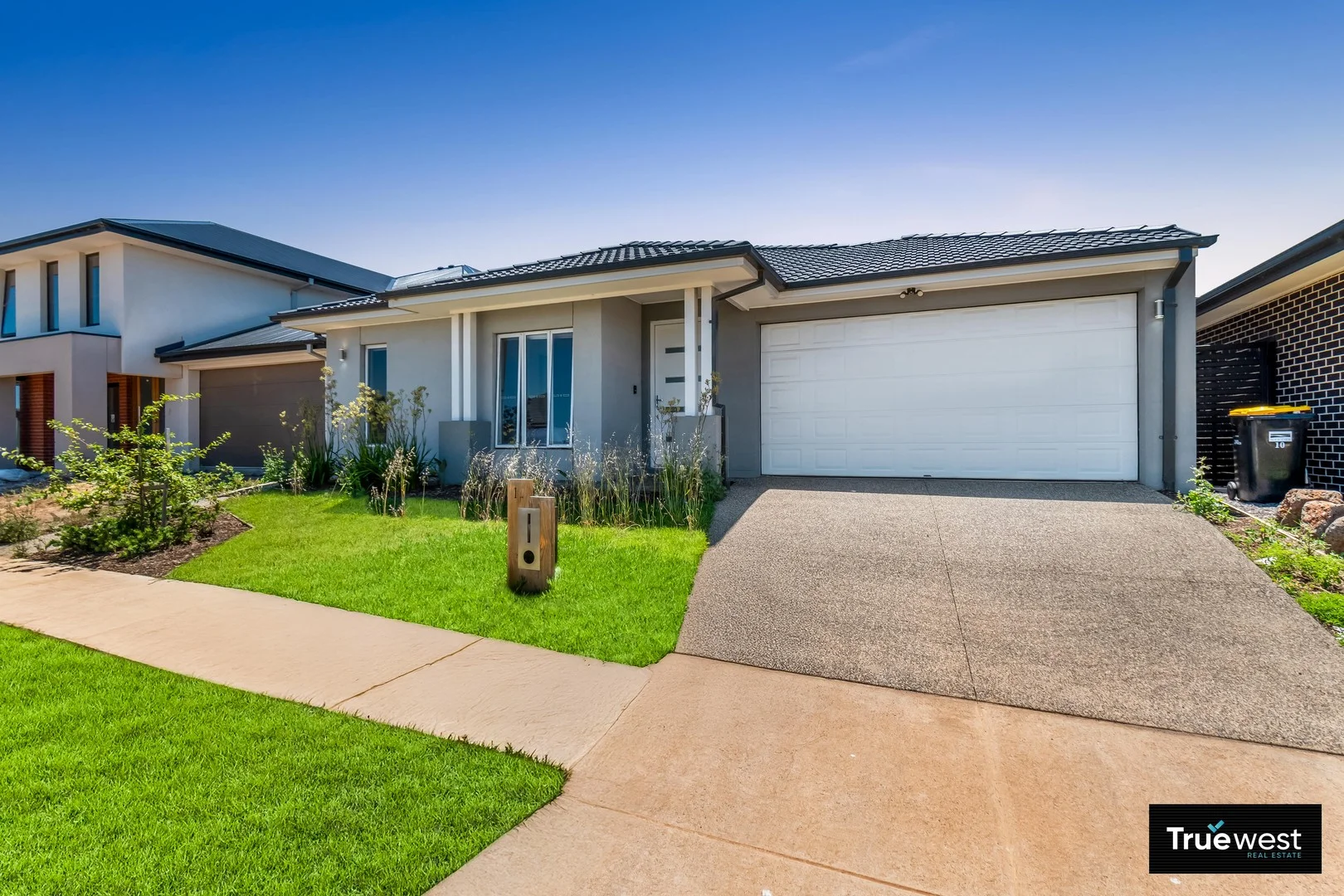 12 Friesian Street, Bonnie Brook VIC 3335