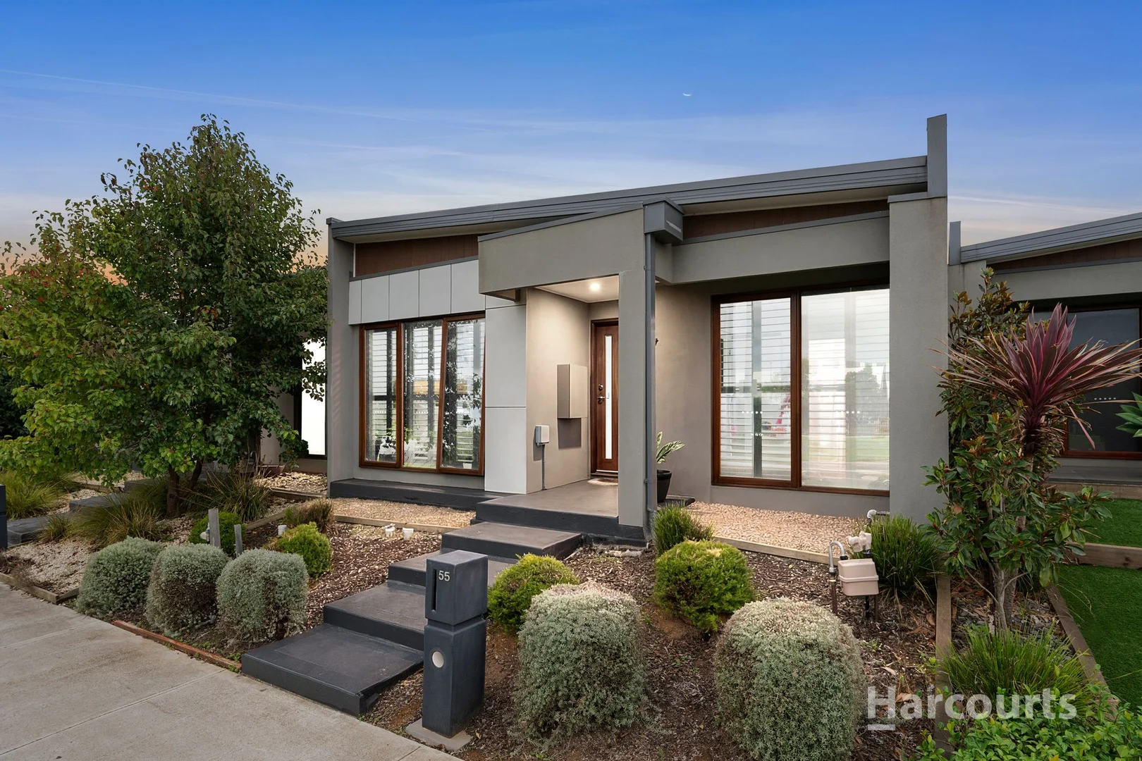 55 Coldstream Avenue, Werribee VIC 3030 photo 2