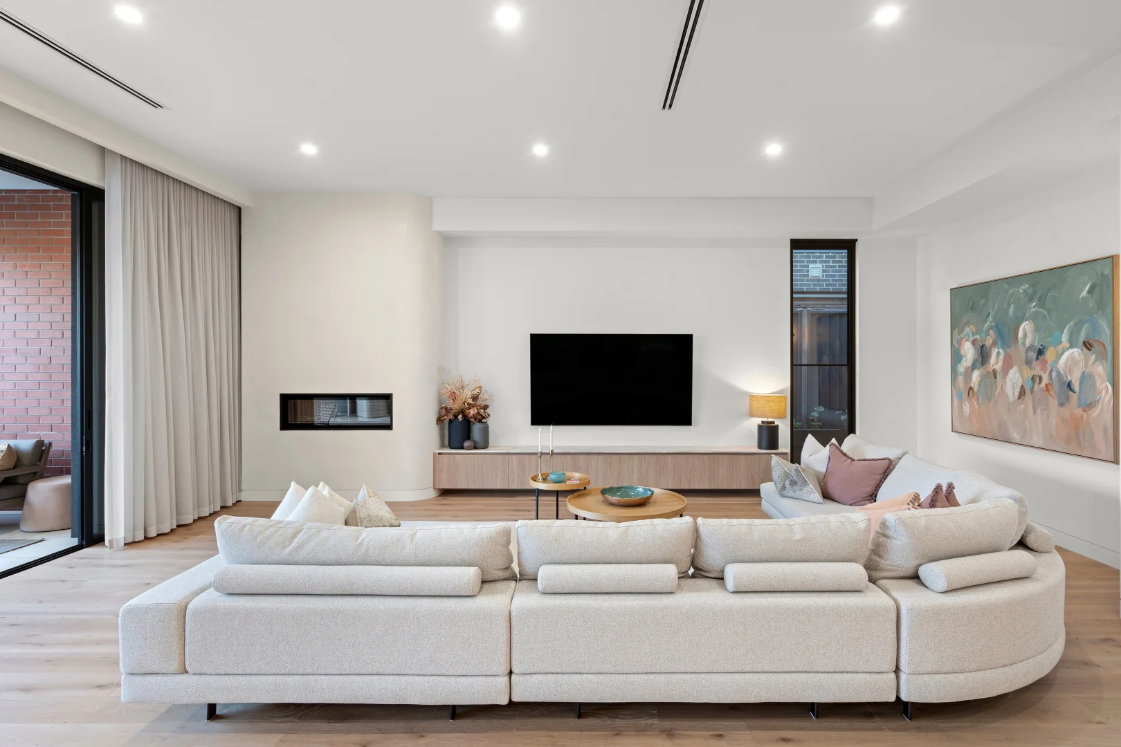 Additional image 2 of 42 Shaw Street, Niddrie VIC 3042