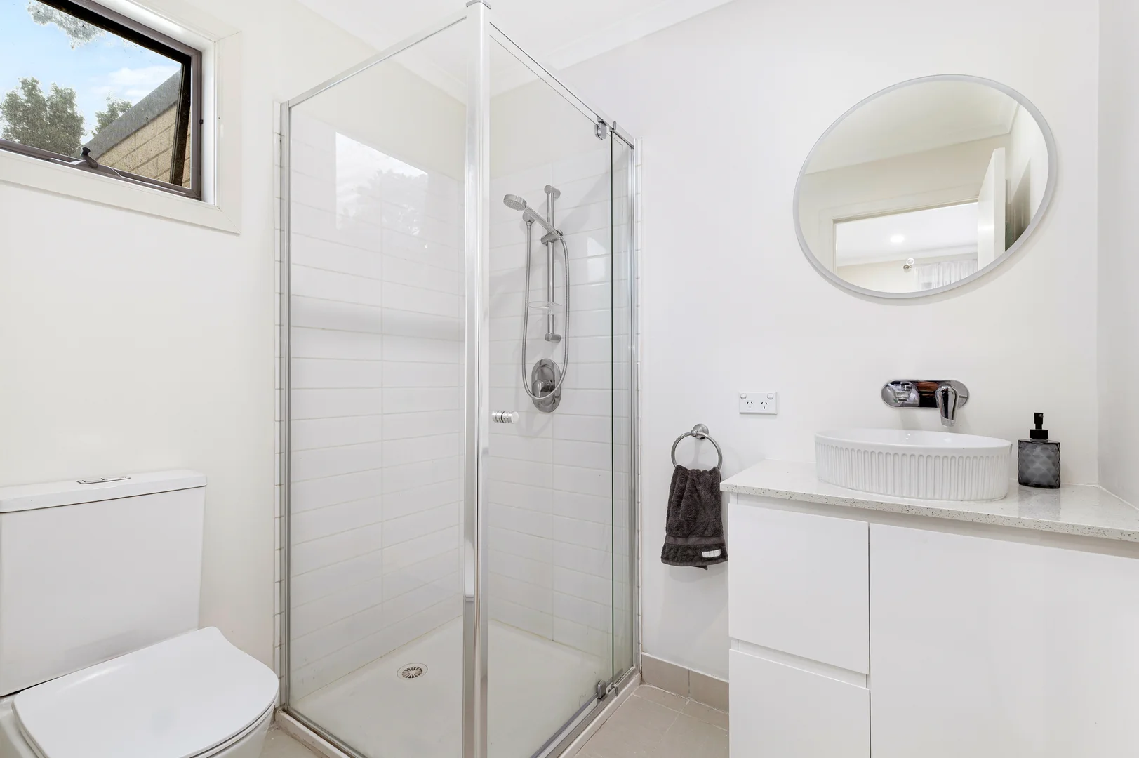 Additional image 9 of 2/145 Union Road, Langwarrin VIC 3910