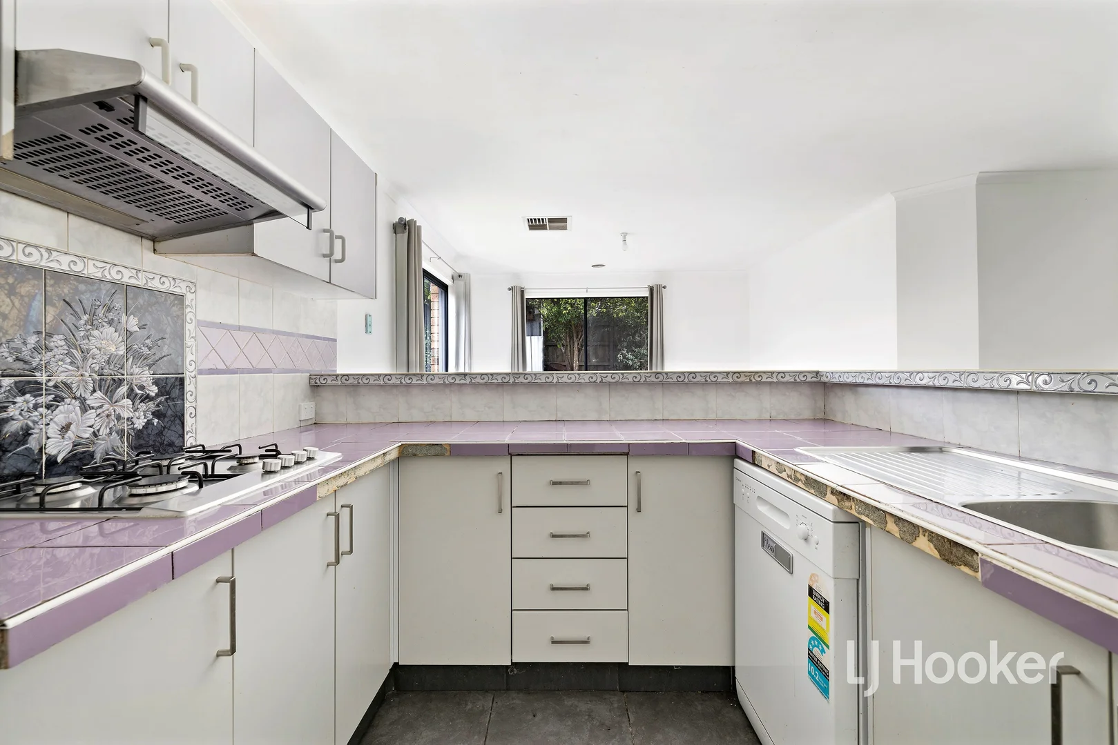 Additional image 5 of 28 Manatoka Crescent, Hampton Park VIC 3976