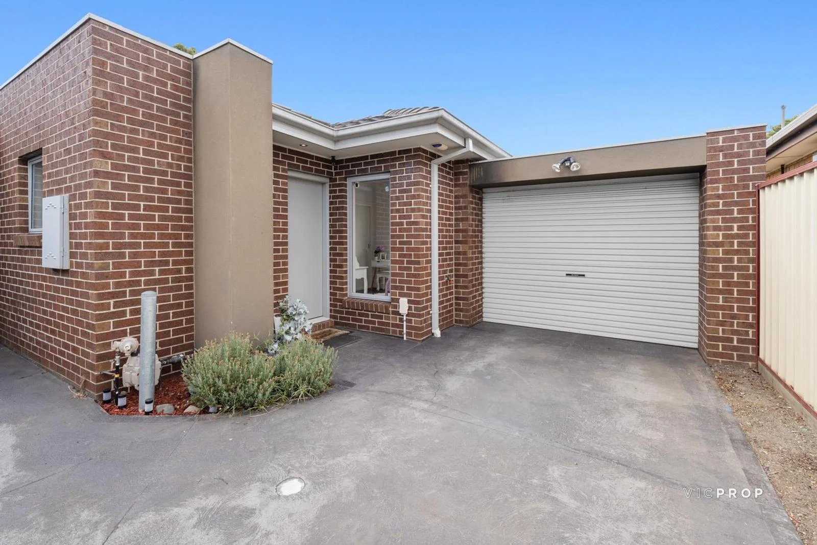 4/22 Compton Parade, Sunshine North VIC 3020