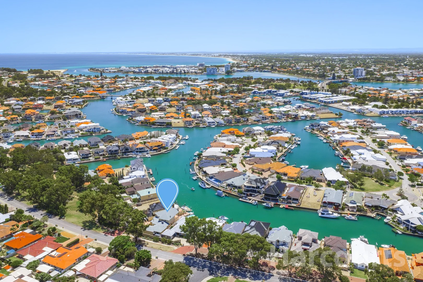 11 Leeuwin Place, Halls Head WA 6210