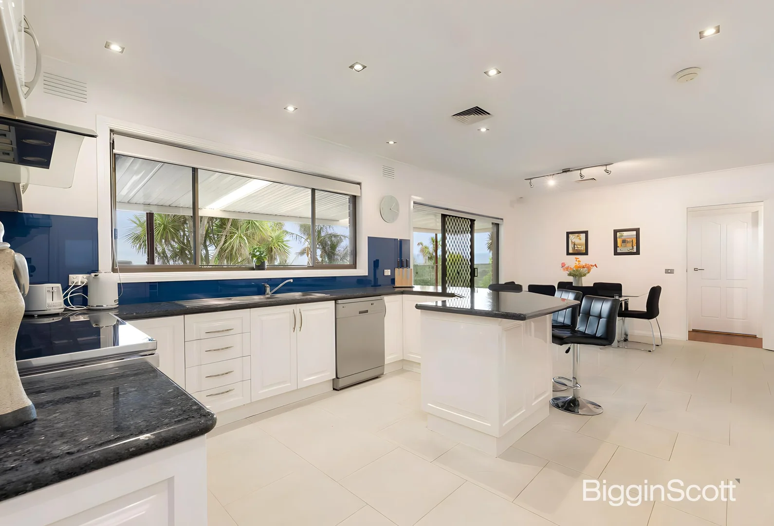 Additional image 3 of 941-943 Ferntree Gully Road, Wheelers Hill VIC 3150