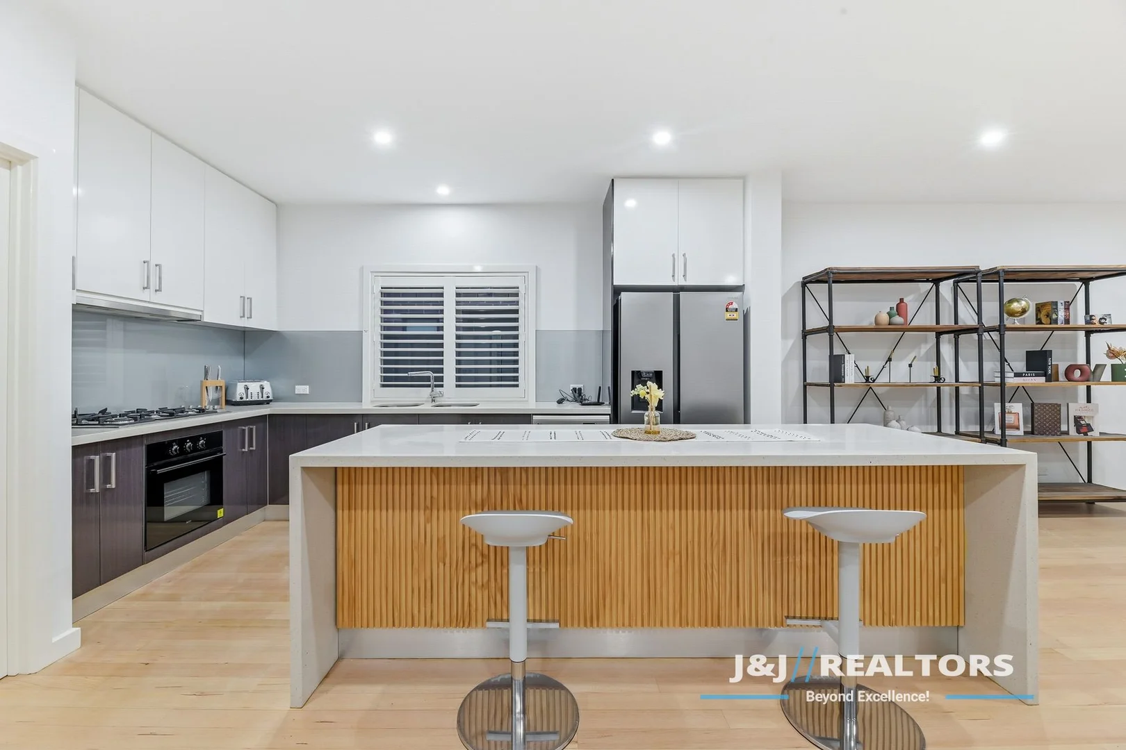 Additional image 3 of 30 Brunton Avenue, Caroline Springs VIC 3023