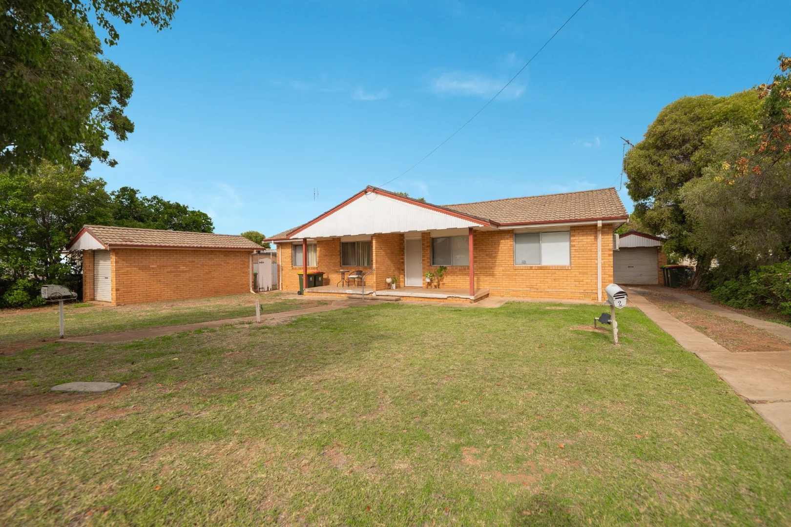 24 Johnson Street, Forbes NSW 2871