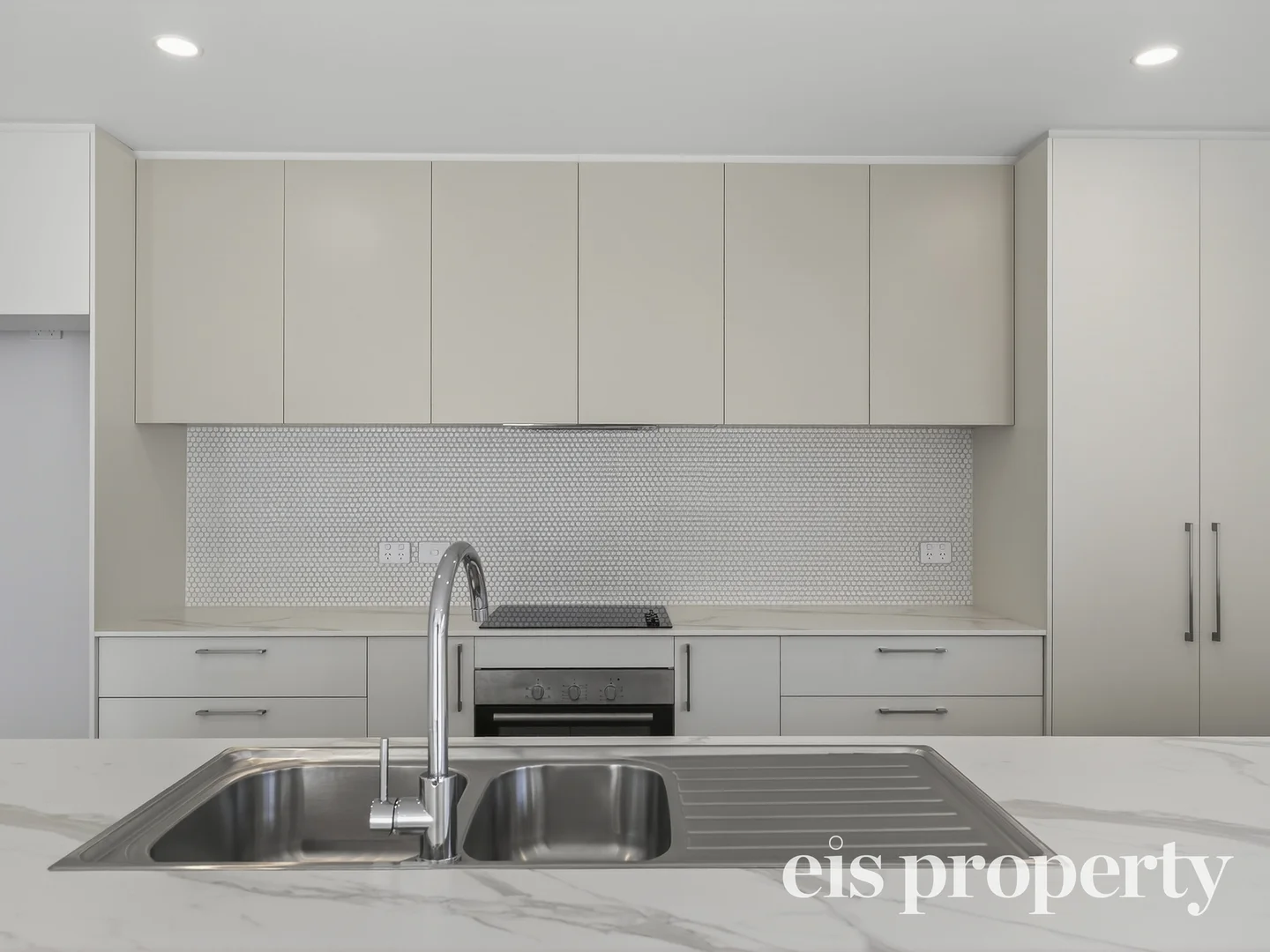 Additional image 9 of 2/20 Home Avenue, Blackmans Bay TAS 7052