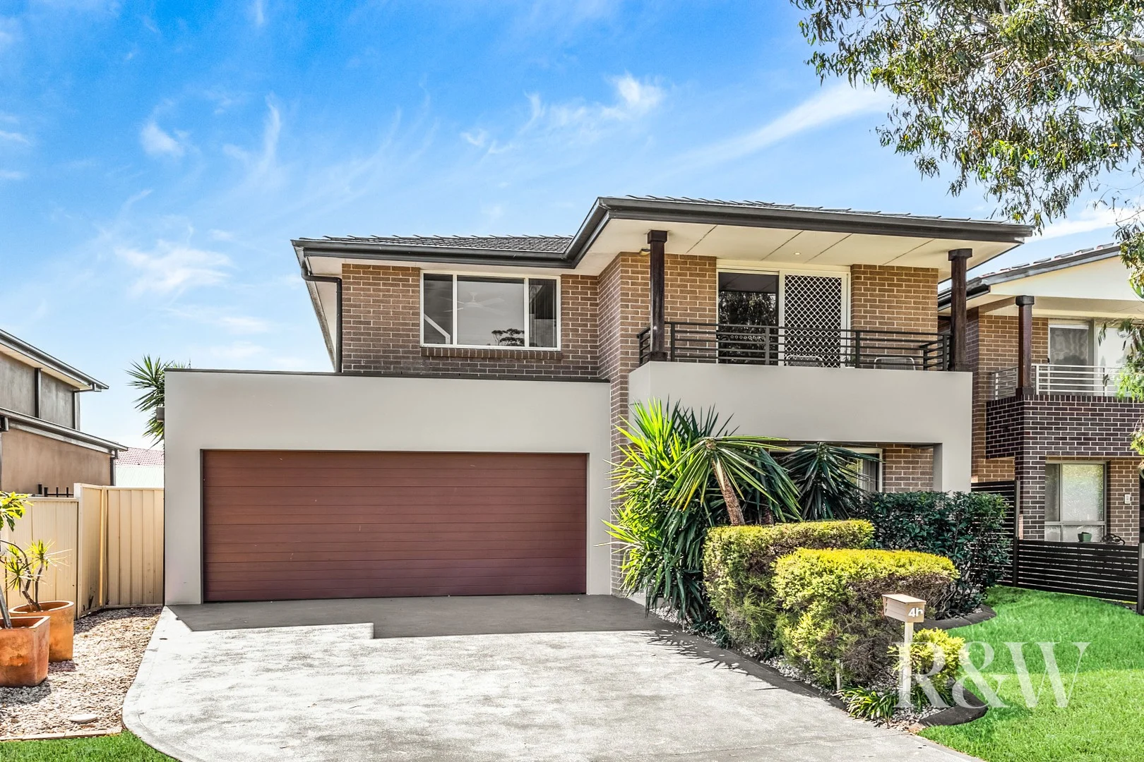 4B VAUCLUSE PLACE, Glen Alpine NSW 2560