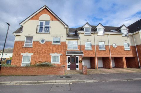 Rampart Road, Bitterne Manor, Southampton SO18