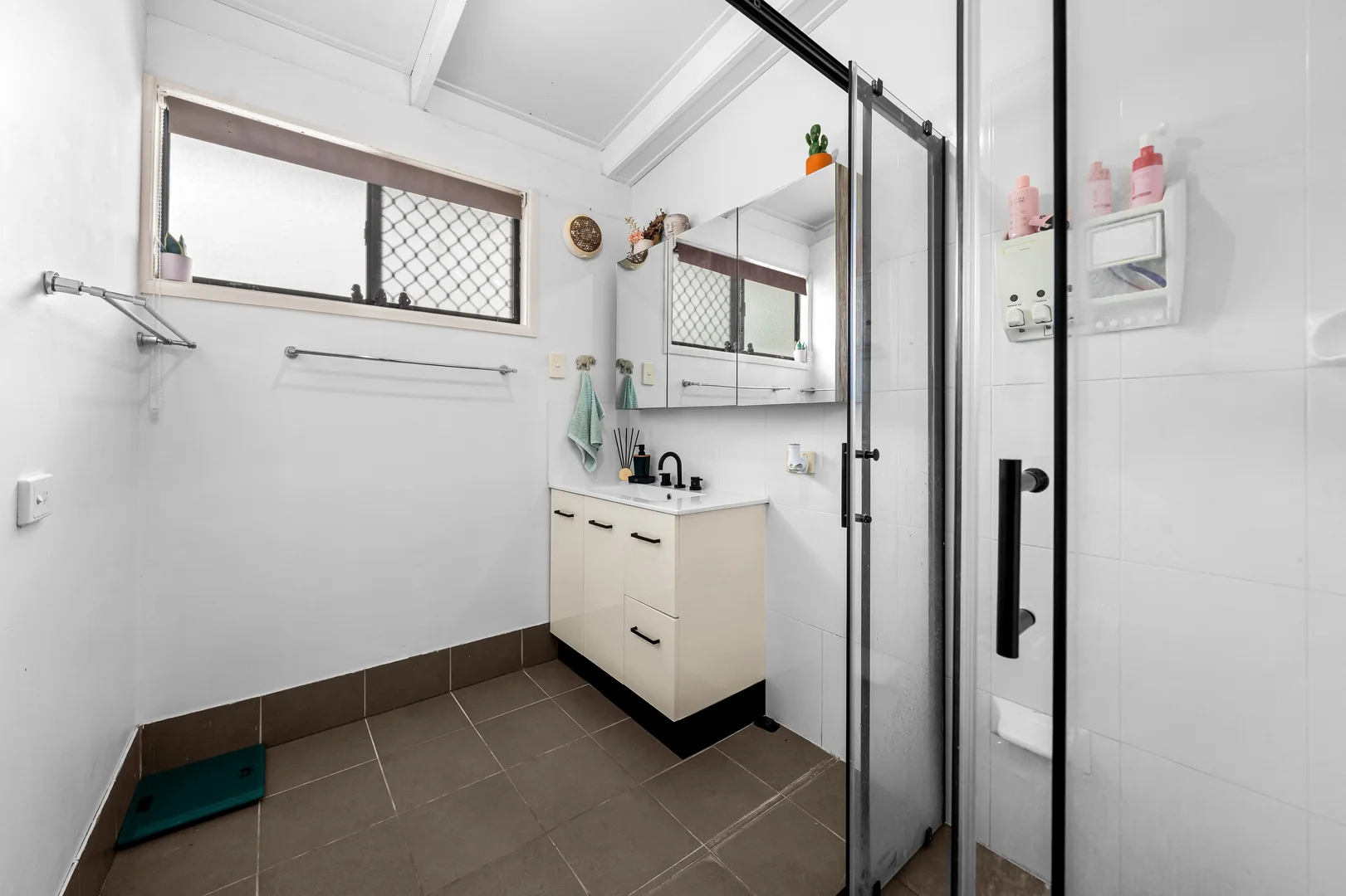 Additional image 11 of 130 Juers Street, Kingston QLD 4114