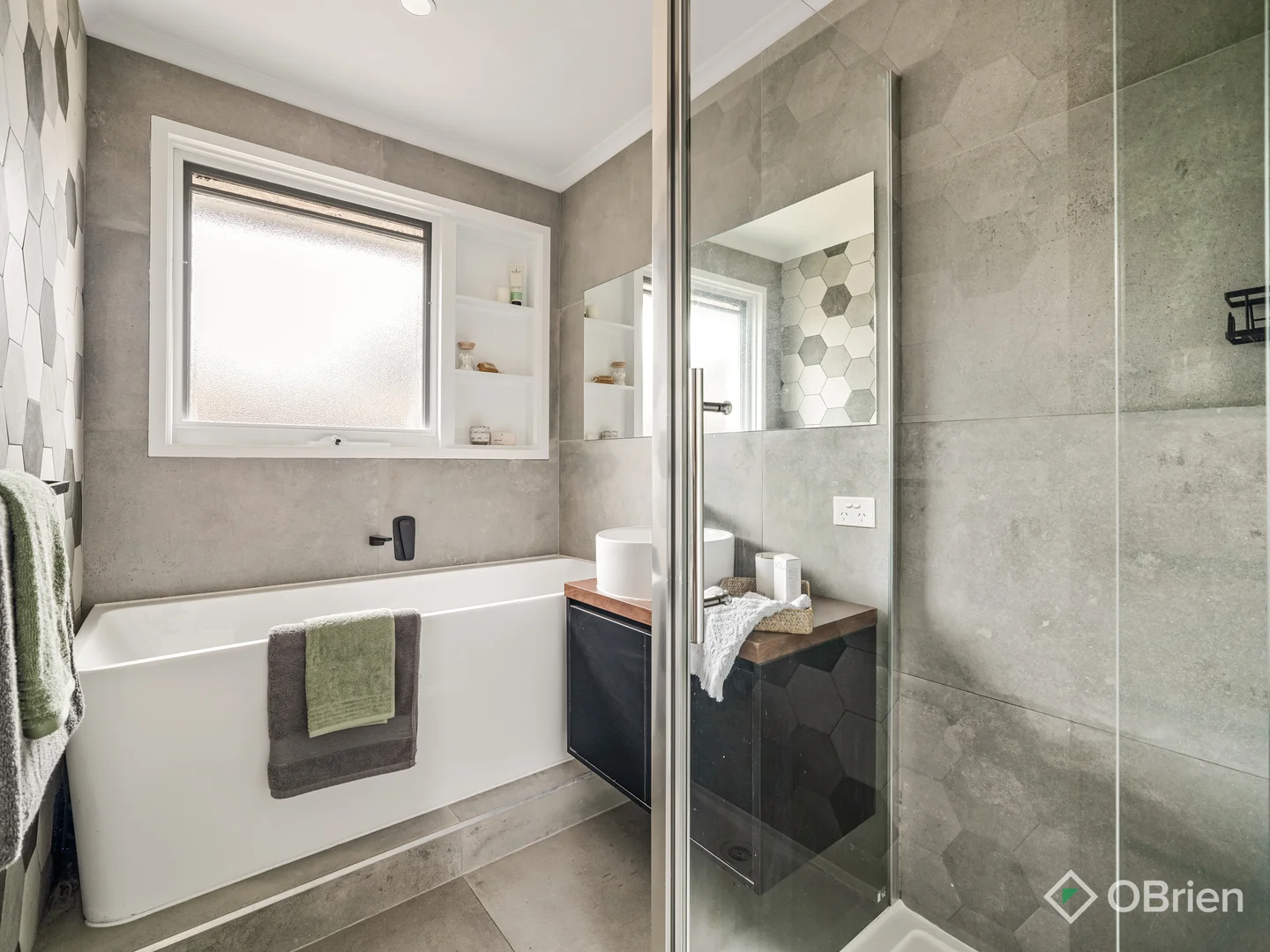 Additional image 10 of 1/77 Lyrebird Drive, Carrum Downs VIC 3201