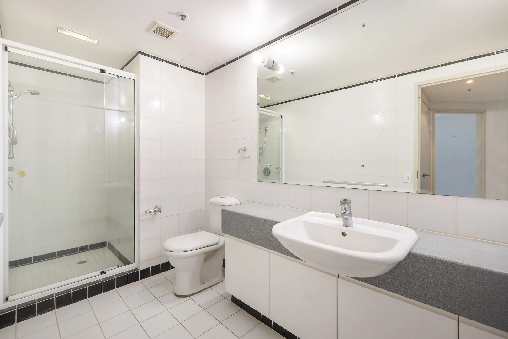 Additional image 11 of 111/12 Commodore Drive, Paradise Waters QLD 4217