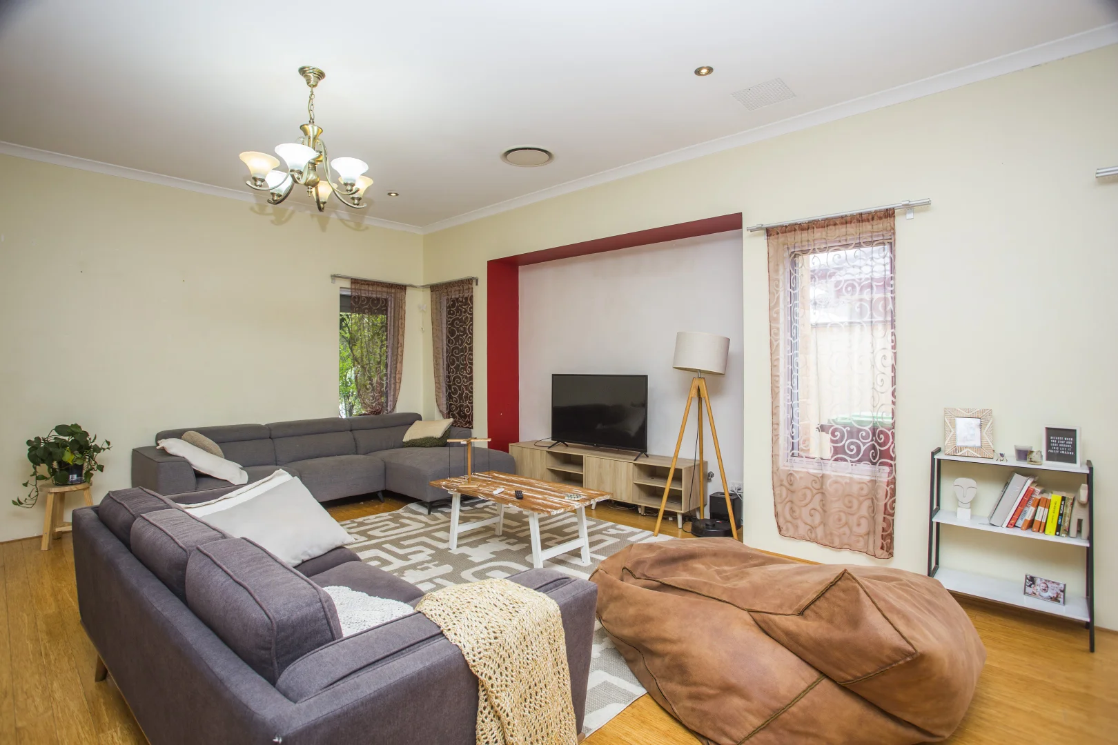 Additional image 42 of 94 Macquarie Boulevard, Hammond Park WA 6164