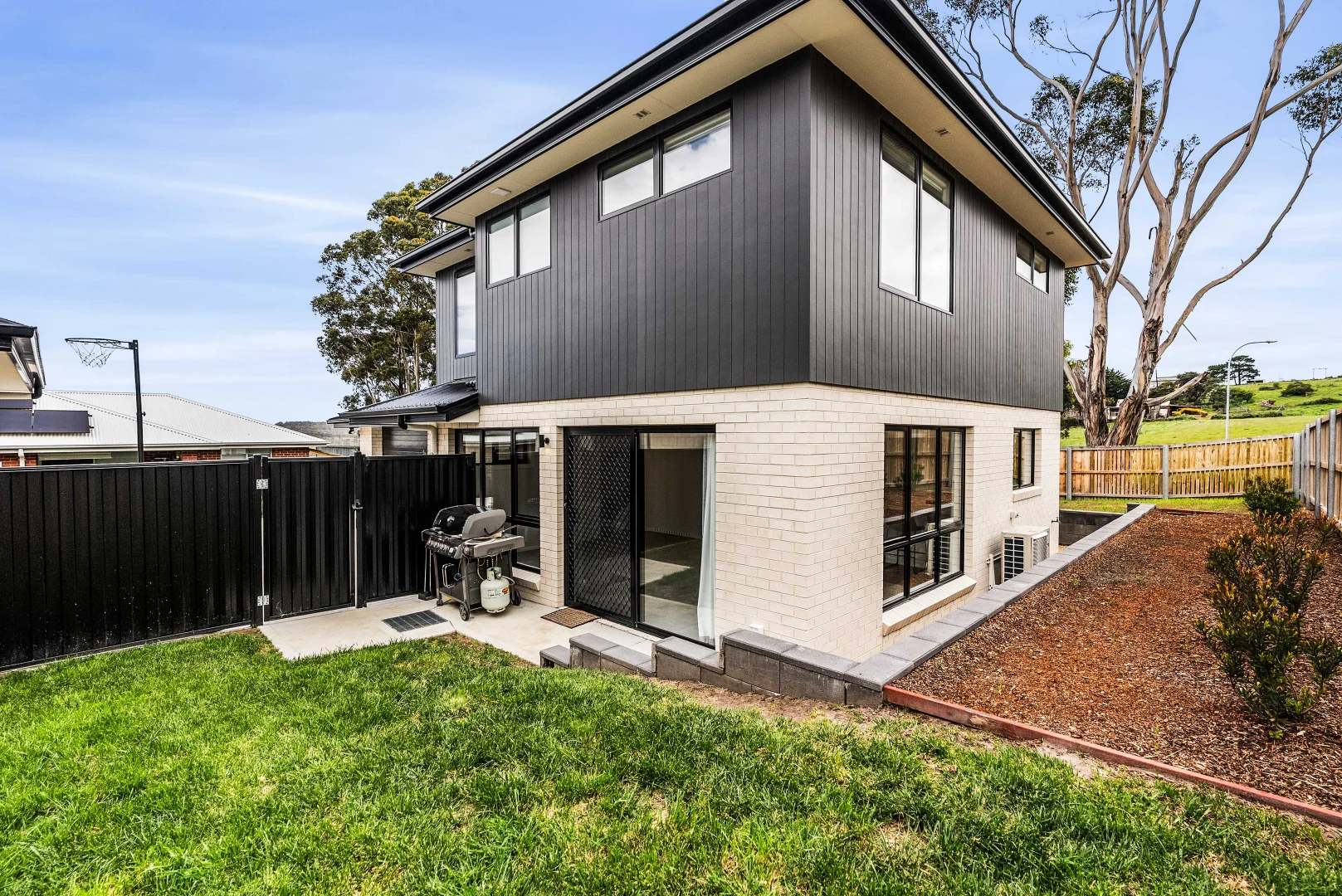 Additional image 14 of 2/43 London Way, Kingston TAS 7050