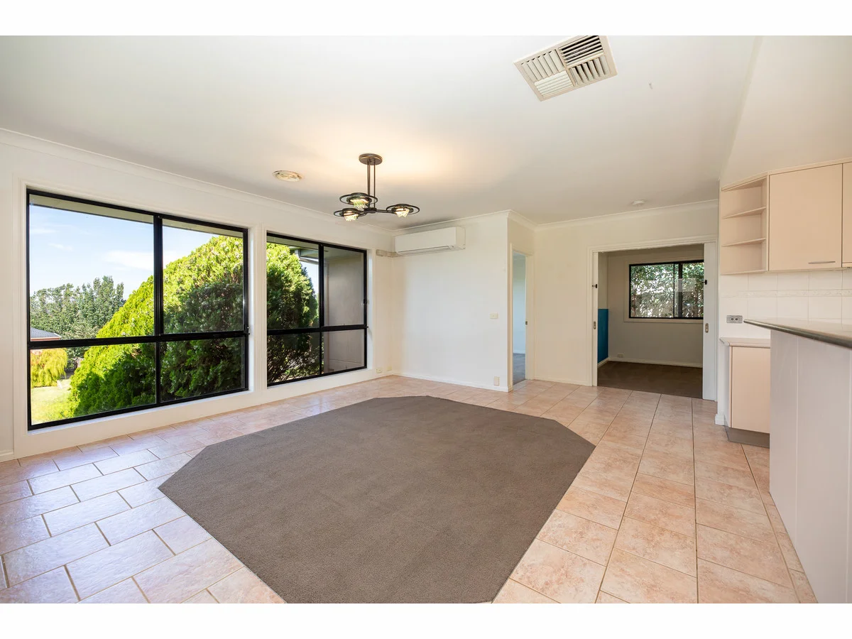 Additional image 5 of 16 Janette Court, Lavington NSW 2641
