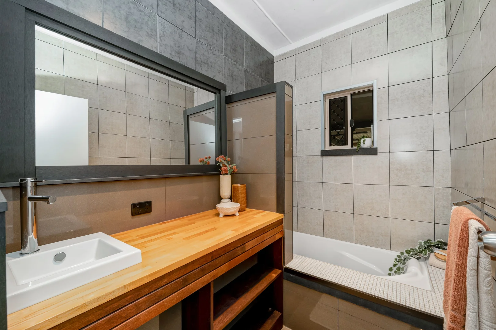 Additional image 9 of 91 Eleventh Avenue, Railway Estate QLD 4810