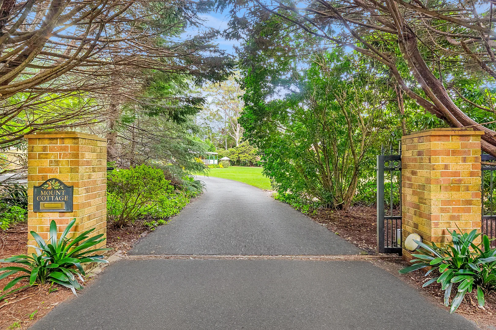 Additional image 3 of 1-27 Bishopp Court, Tamborine Mountain QLD 4272