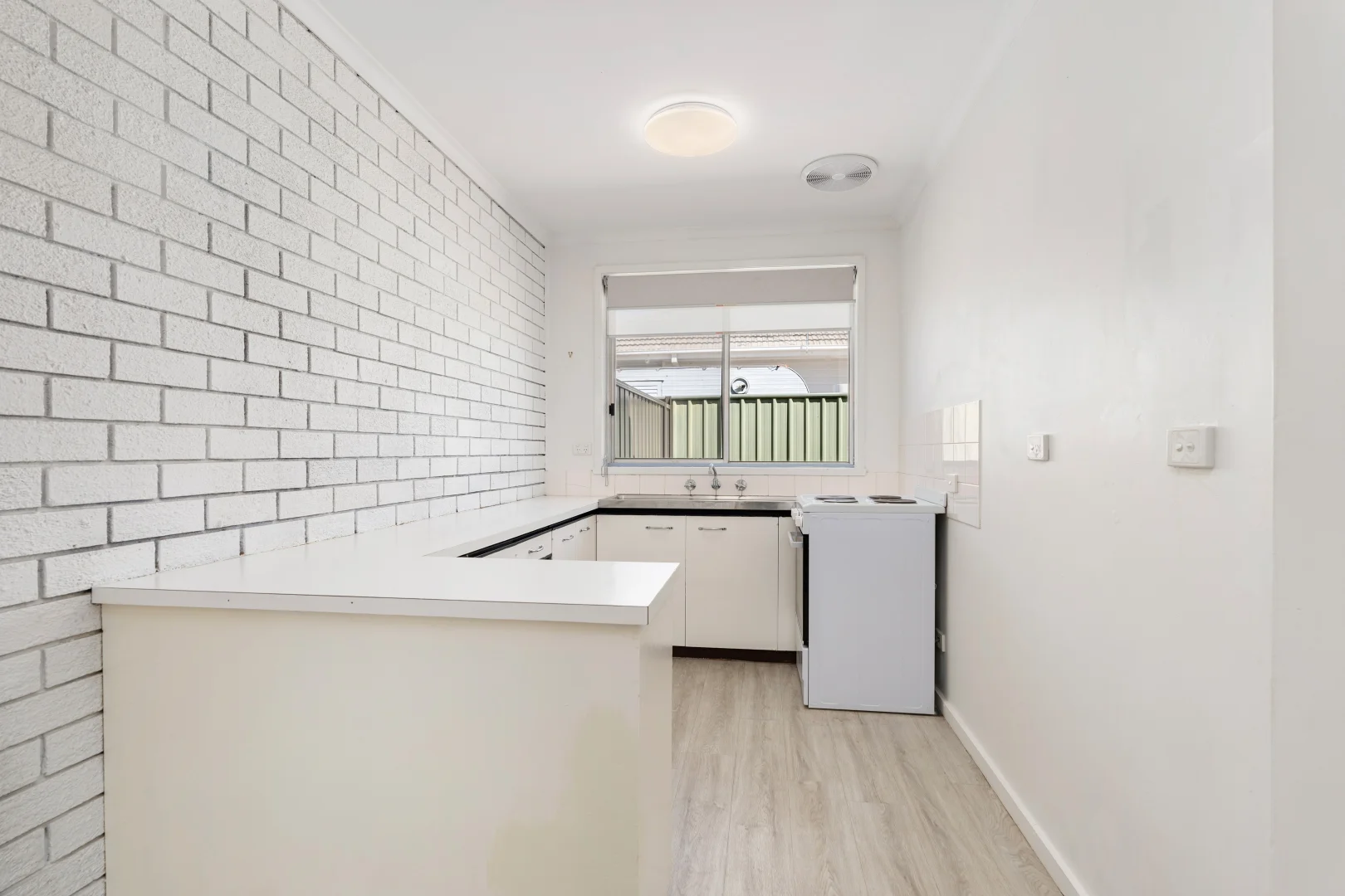 Additional image 4 of 1-4/424 Douglas Road, Lavington NSW 2641