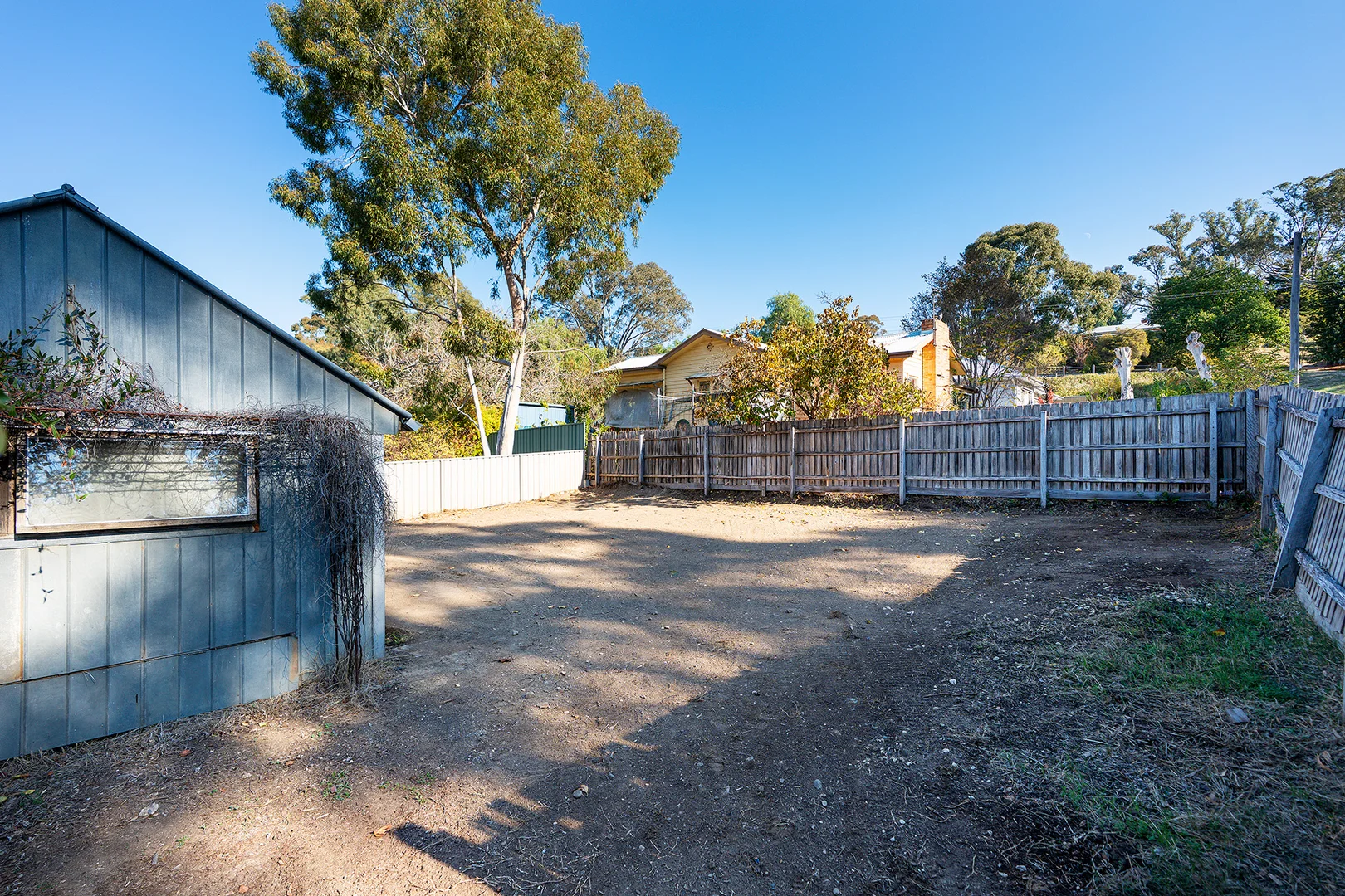 Additional image 8 of 2/2 Camp Crescent, Castlemaine VIC 3450