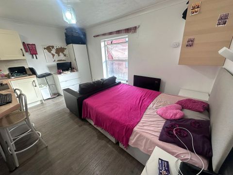 Albert Road South, Southampton SO14