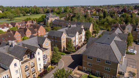 Elizabeth Jennings Way, Oxford OX2