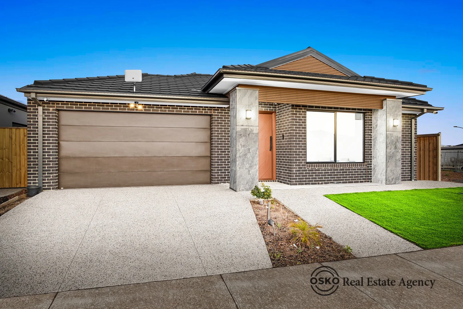 Additional image 2 of 83 Clipstone Crescent, Fraser Rise VIC 3336