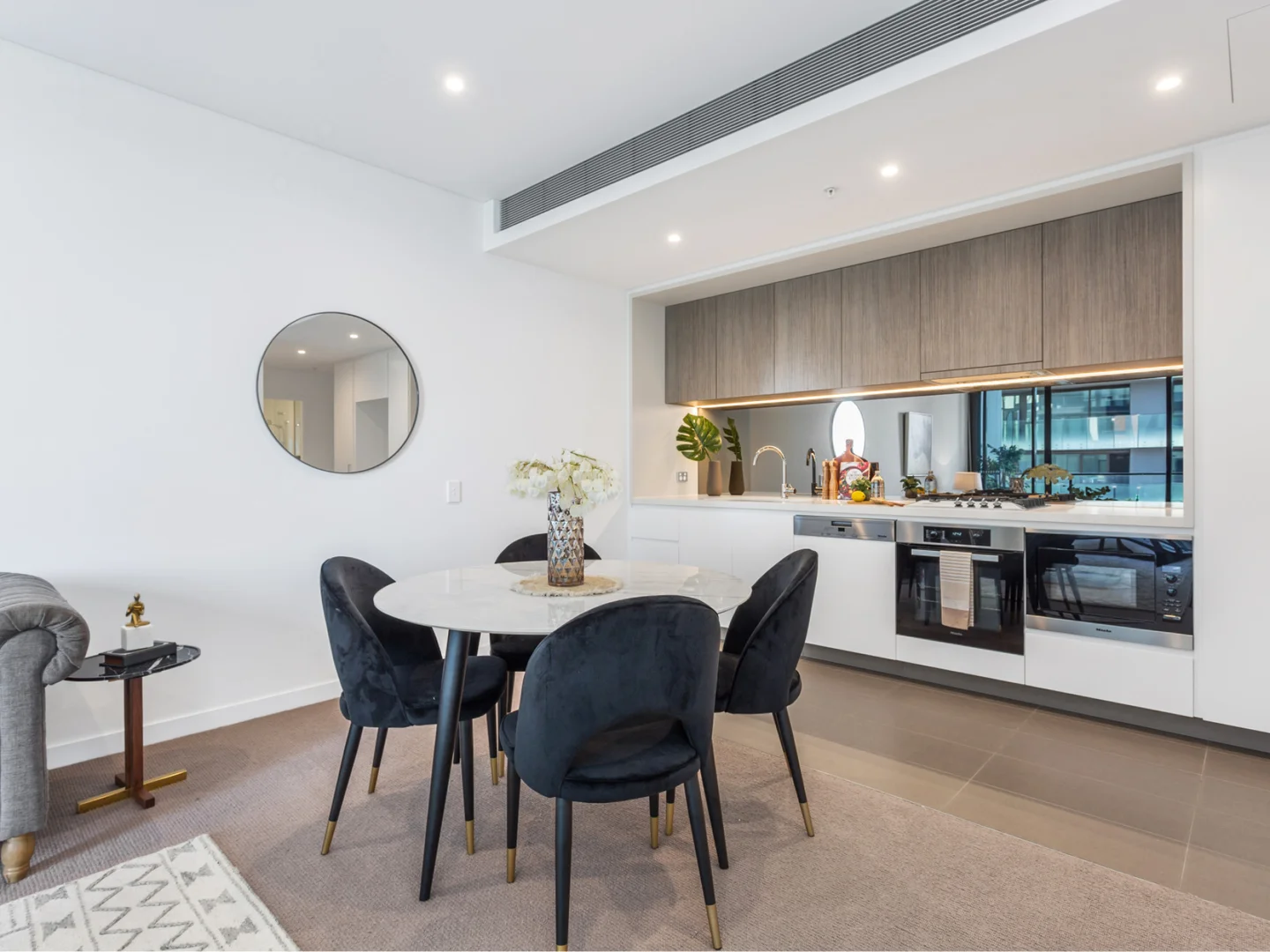 Additional image 2 of 2208/486 Pacific Highway, St Leonards NSW 2065