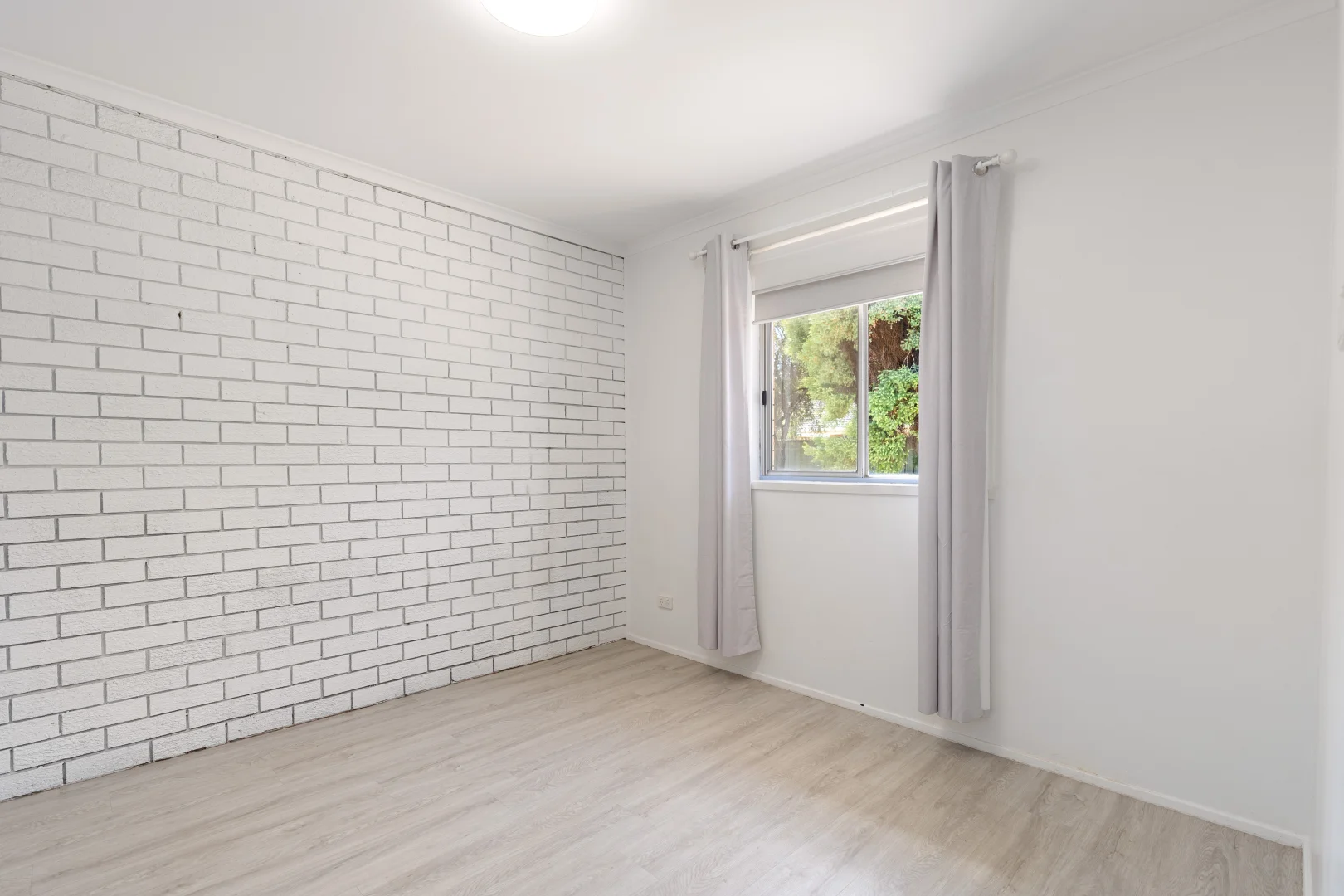 Additional image 5 of 1-4/424 Douglas Road, Lavington NSW 2641