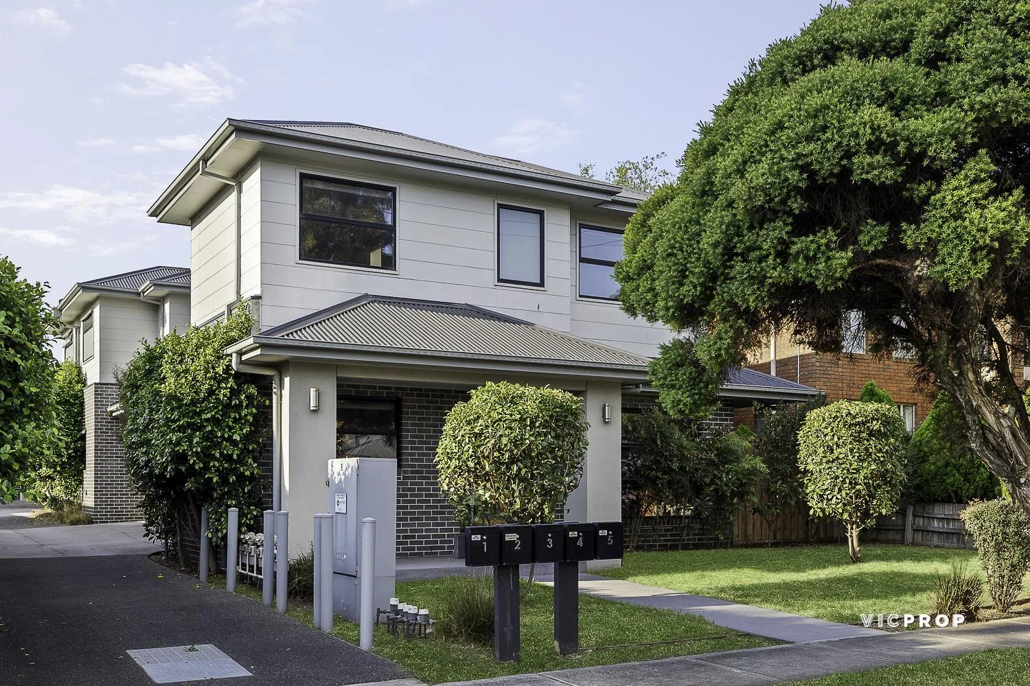 Additional image 2 of 1/8 Queens Parade, Fawkner VIC 3060