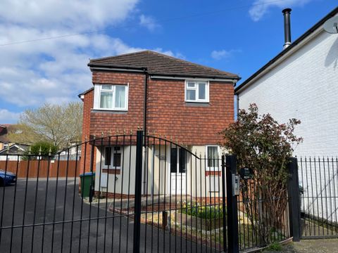 Lansdowne Road, Southampton SO15