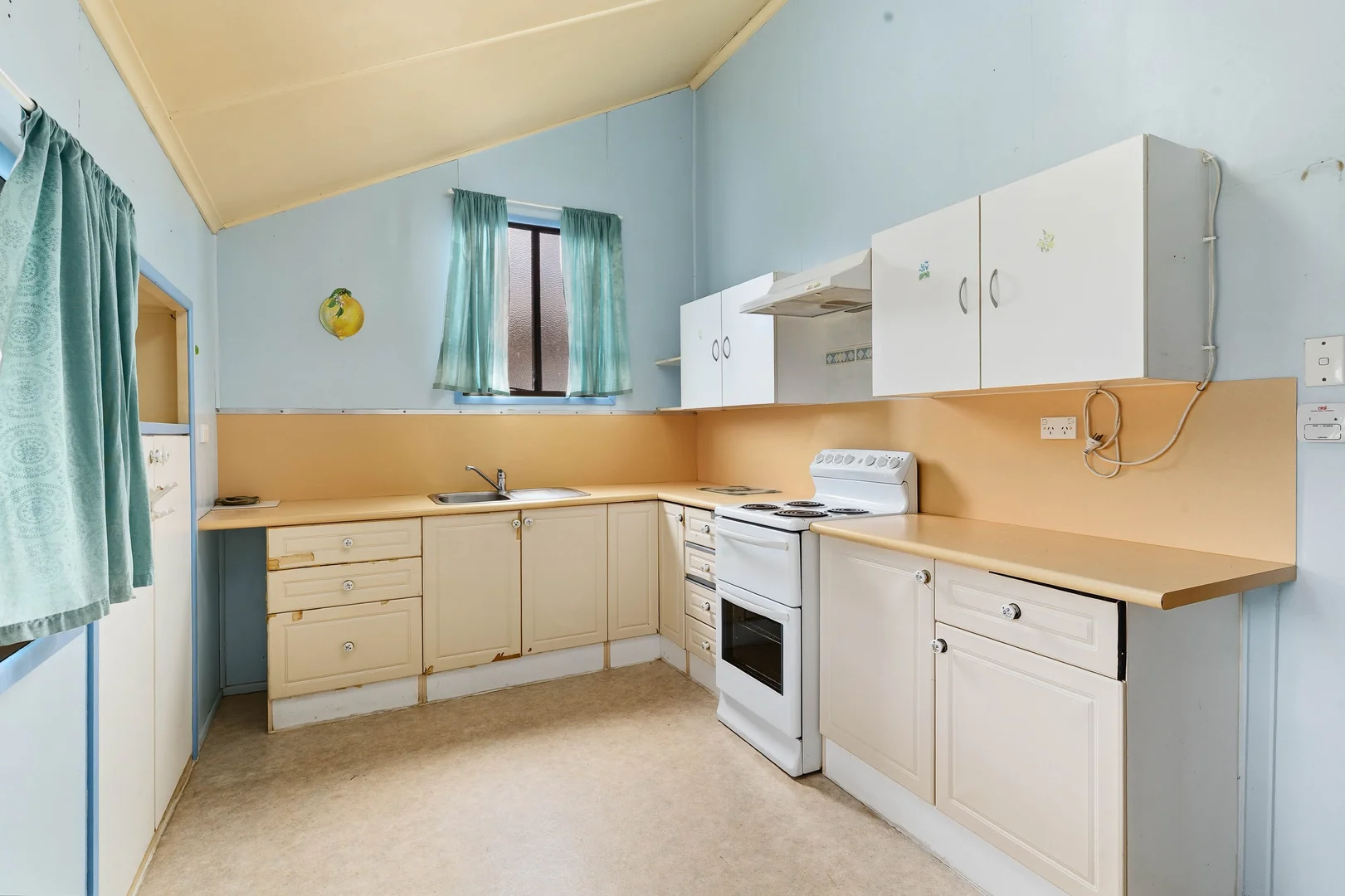 Additional image 4 of 54 O'Connell Street, Depot Hill QLD 4700