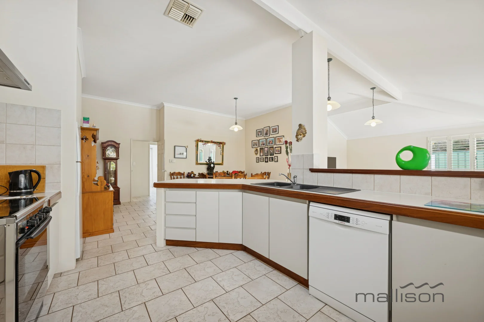 Additional image 13 of 8 Rainbow Gardens, Bibra Lake WA 6163