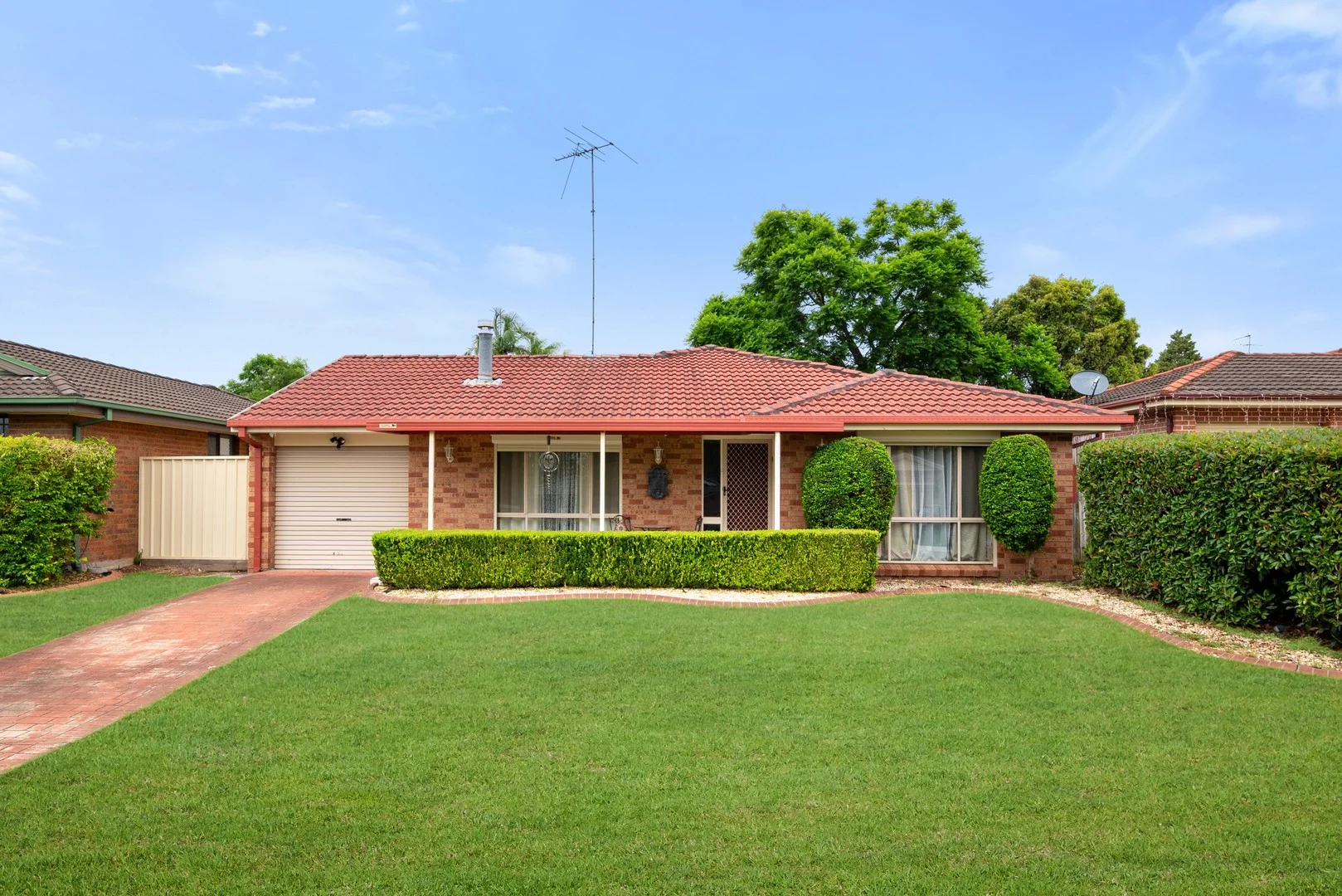 2 Spinosa Place, Glenmore Park NSW 2745