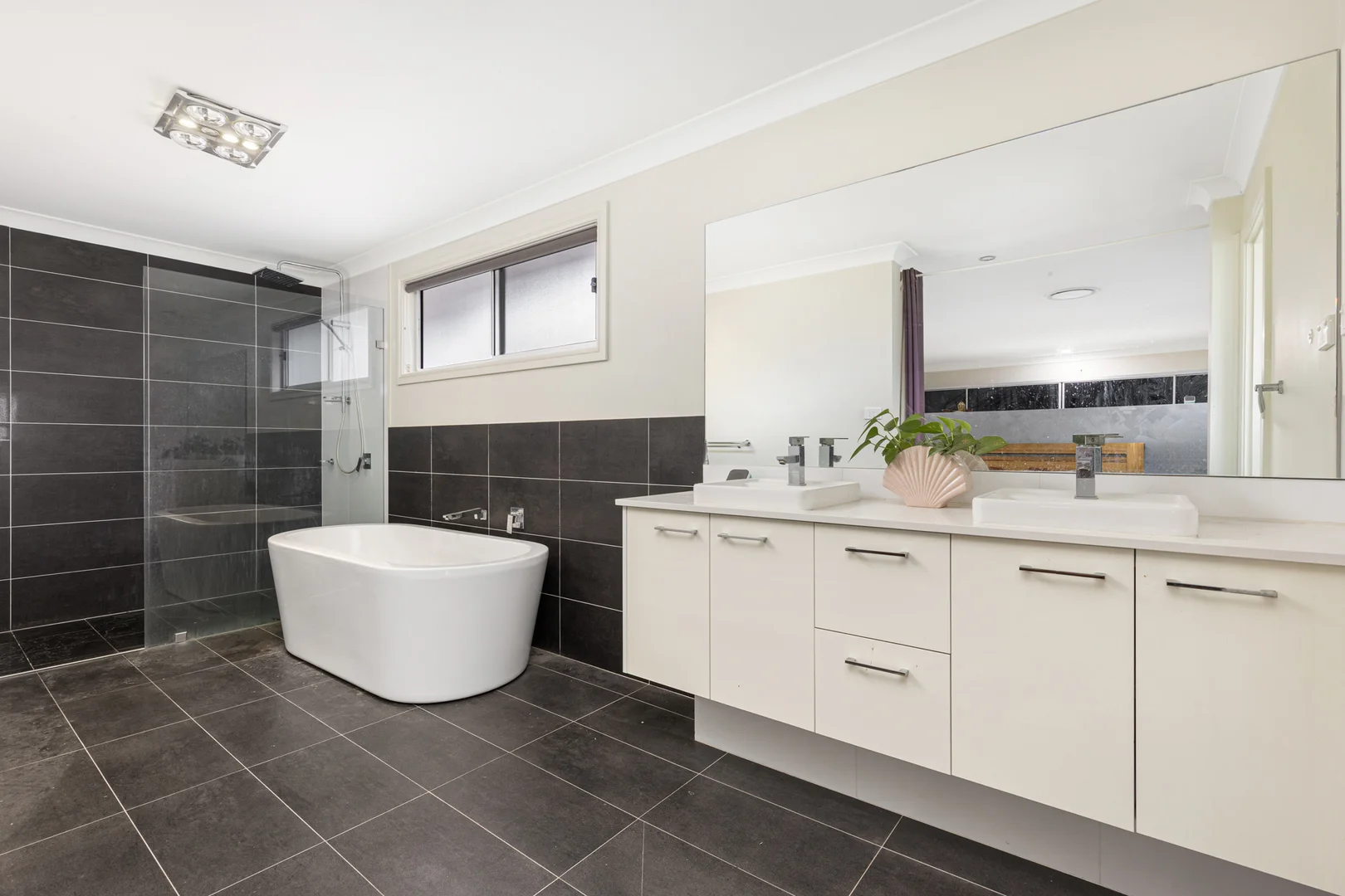Additional image 4 of 18 De Garis Close, Middleton Grange NSW 2171