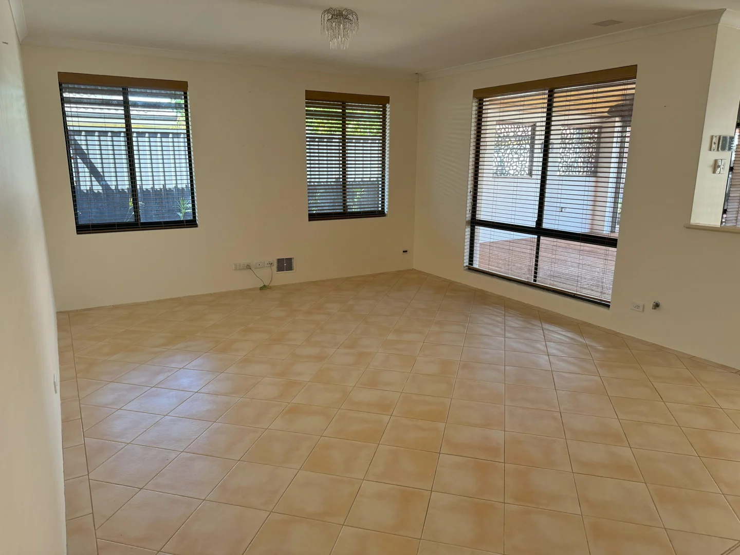 Additional image 13 of 3 Koolinda Close, South Lake WA 6164