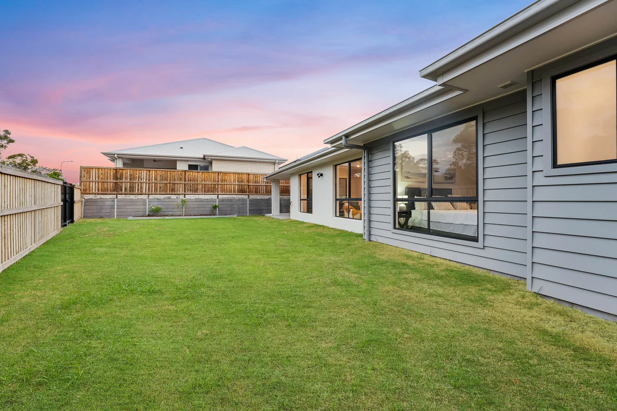 Additional image 20 of 2 Fuji Street, White Rock QLD 4306