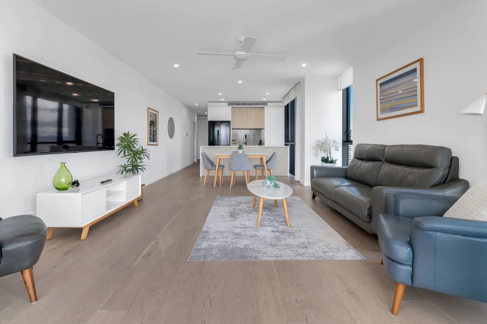 71/14 Elizabeth Avenue, Broadbeach QLD 4218